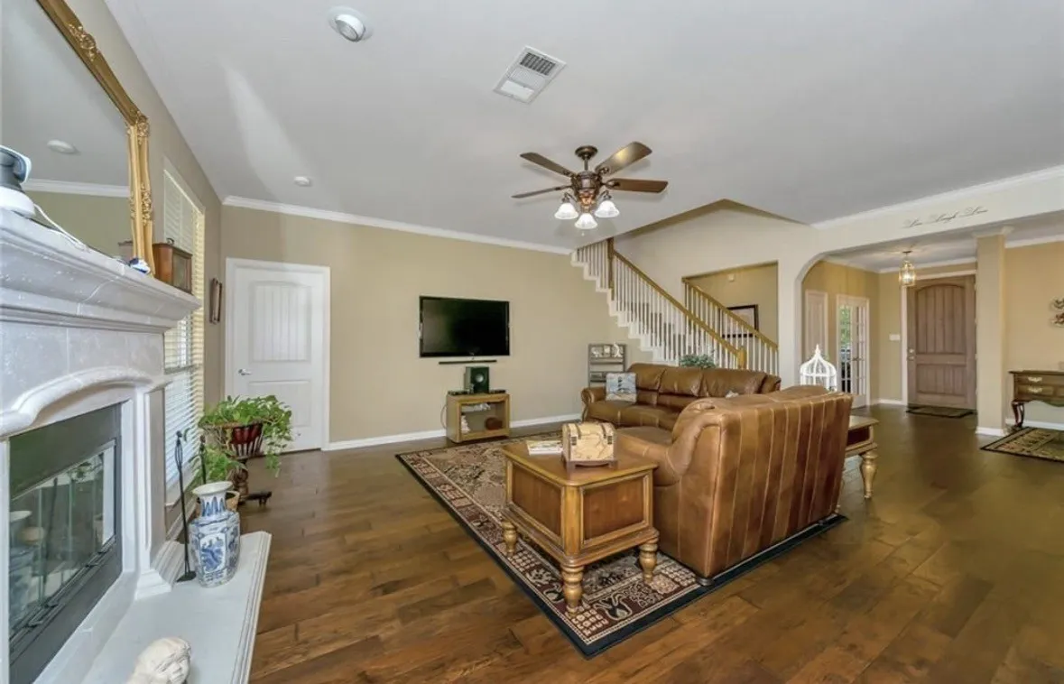 Single Family Residence For Sale in Tarrant County , 7100 Old Santa Fe Trail, Fort Worth, Texas 76131, 4 Bedroom, 3 Bathroom, 2 Garage spaces, 2,590 Sqft, built in 2006, mls#21395275, Real Estate Agent in Fort Worth, Homes For Sale in Tarrant county, Homes For Sale in Fort Worth, Realtor in Fort Worth Texas, Real Estate Brokerage Independent Realty Texas, Luminita Cordes Realtor