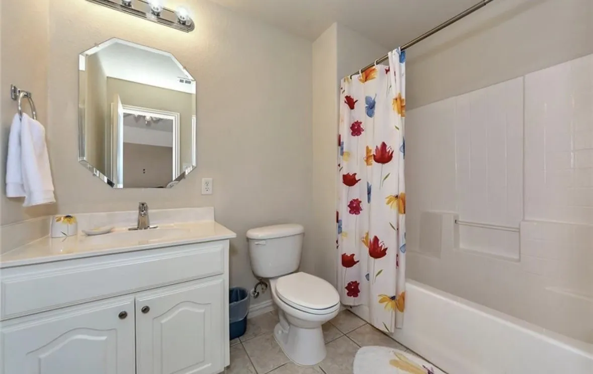 Single Family Residence For Sale in Tarrant County , 7100 Old Santa Fe Trail, Fort Worth, Texas 76131, 4 Bedroom, 3 Bathroom, 2 Garage spaces, 2,590 Sqft, built in 2006, mls#21395275, Real Estate Agent in Fort Worth, Homes For Sale in Tarrant county, Homes For Sale in Fort Worth, Realtor in Fort Worth Texas, Real Estate Brokerage Independent Realty Texas, Luminita Cordes Realtor