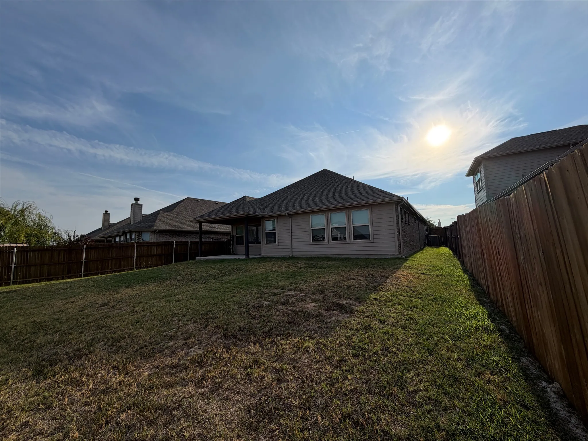 Single Family Residence For Rent in Tarrant County , 12720 Viewpoint Lane, Fort Worth, Texas 76028, 3 Bedroom, 2 Bathroom, 2 Garage spaces, 1,850 Sqft, built in 2018, mls#21395312, Real Estate Agent in Fort Worth, Homes For Rent in Tarrant county, Homes For Rent in Fort Worth, Realtor in Fort Worth Texas, Real Estate Brokerage Independent Realty Texas, Luminita Cordes Realtor