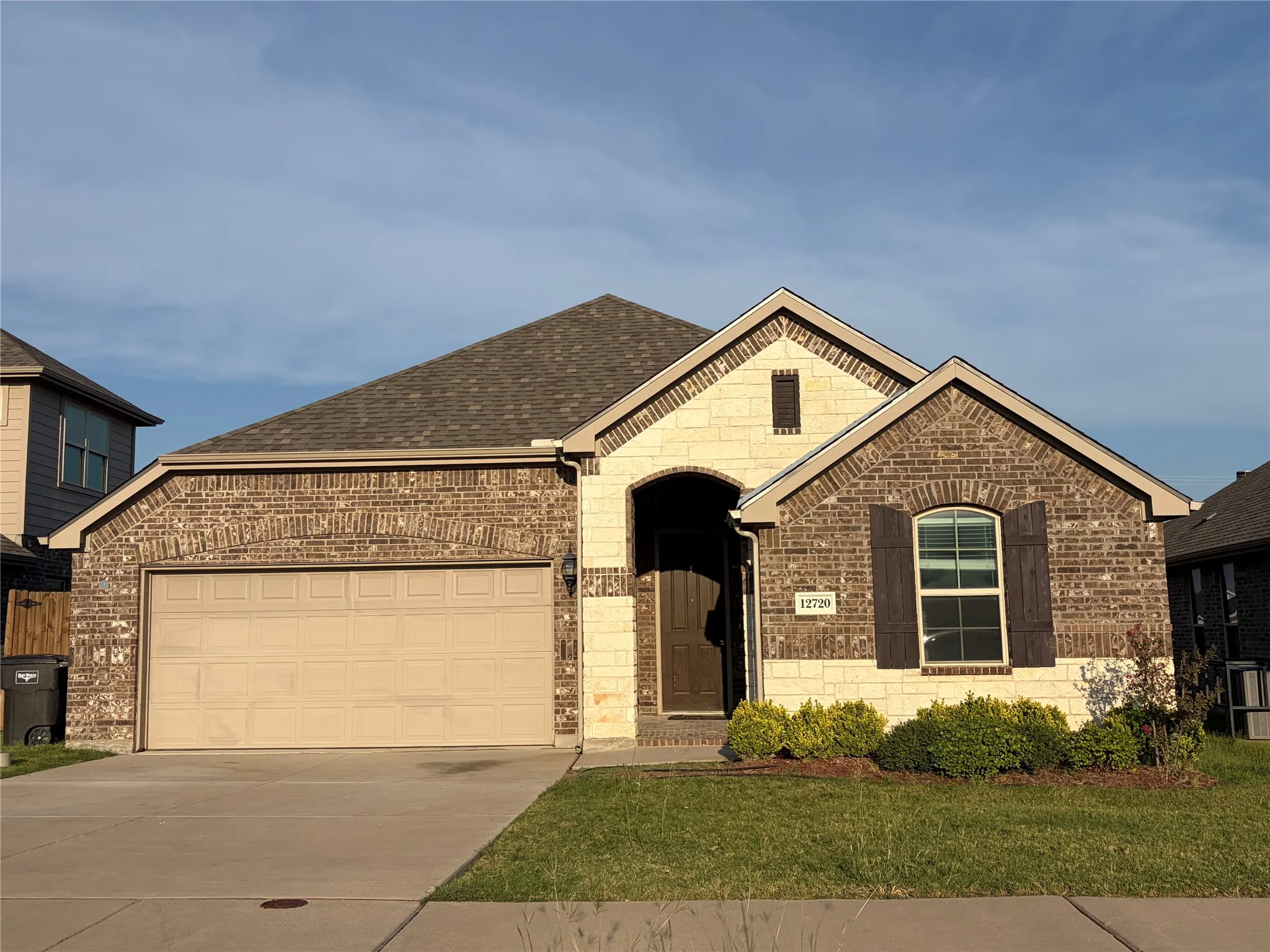Single Family Residence For Rent
