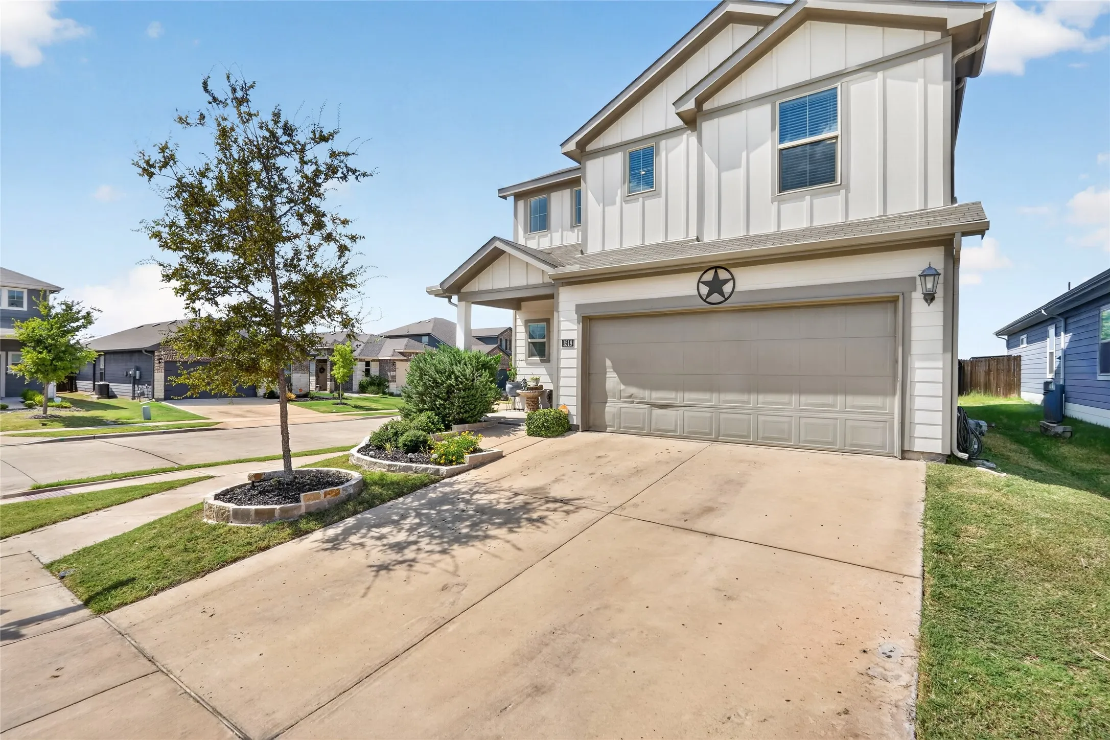 Single Family Residence For Sale in Kaufman County , 1518 Wind Springs Drive, Forney, Texas 75126, 4 Bedroom, 3 Bathroom, 2 Garage spaces, 2,271 Sqft, built in 2022, mls#21395181, Real Estate Agent in Forney, Homes For Sale in Kaufman county, Homes For Sale in Forney, Realtor in Forney Texas, Real Estate Brokerage Independent Realty Texas, Luminita Cordes Realtor