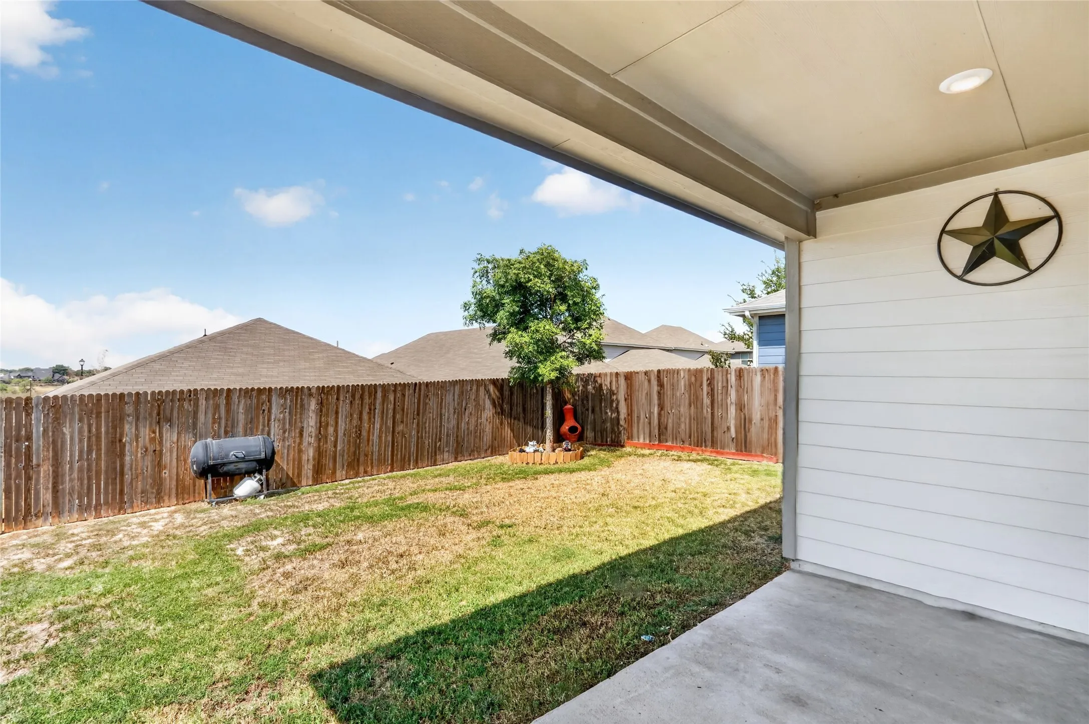 Single Family Residence For Sale in Kaufman County , 1518 Wind Springs Drive, Forney, Texas 75126, 4 Bedroom, 3 Bathroom, 2 Garage spaces, 2,271 Sqft, built in 2022, mls#21395181, Real Estate Agent in Forney, Homes For Sale in Kaufman county, Homes For Sale in Forney, Realtor in Forney Texas, Real Estate Brokerage Independent Realty Texas, Luminita Cordes Realtor