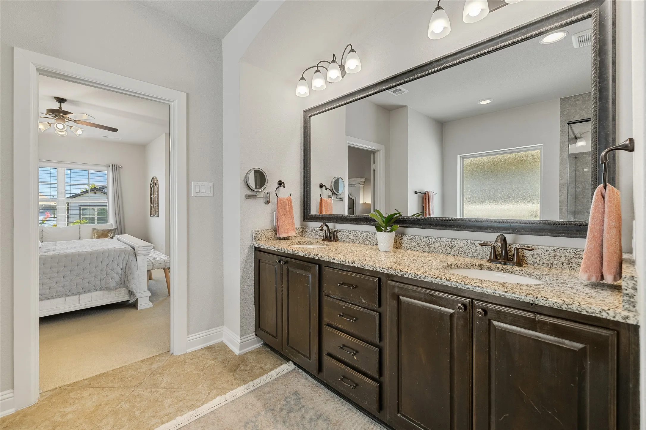 Single Family Residence For Sale in Parker County , 1820 Roundtree Circle W, Fort Worth, Texas 76008, 3 Bedroom, 3 Bathroom, 3 Garage spaces, 2,656 Sqft, built in 2017, mls#21395316, Real Estate Agent in Fort Worth, Homes For Sale in Parker county, Homes For Sale in Fort Worth, Realtor in Fort Worth Texas, Real Estate Brokerage Independent Realty Texas, Luminita Cordes Realtor
