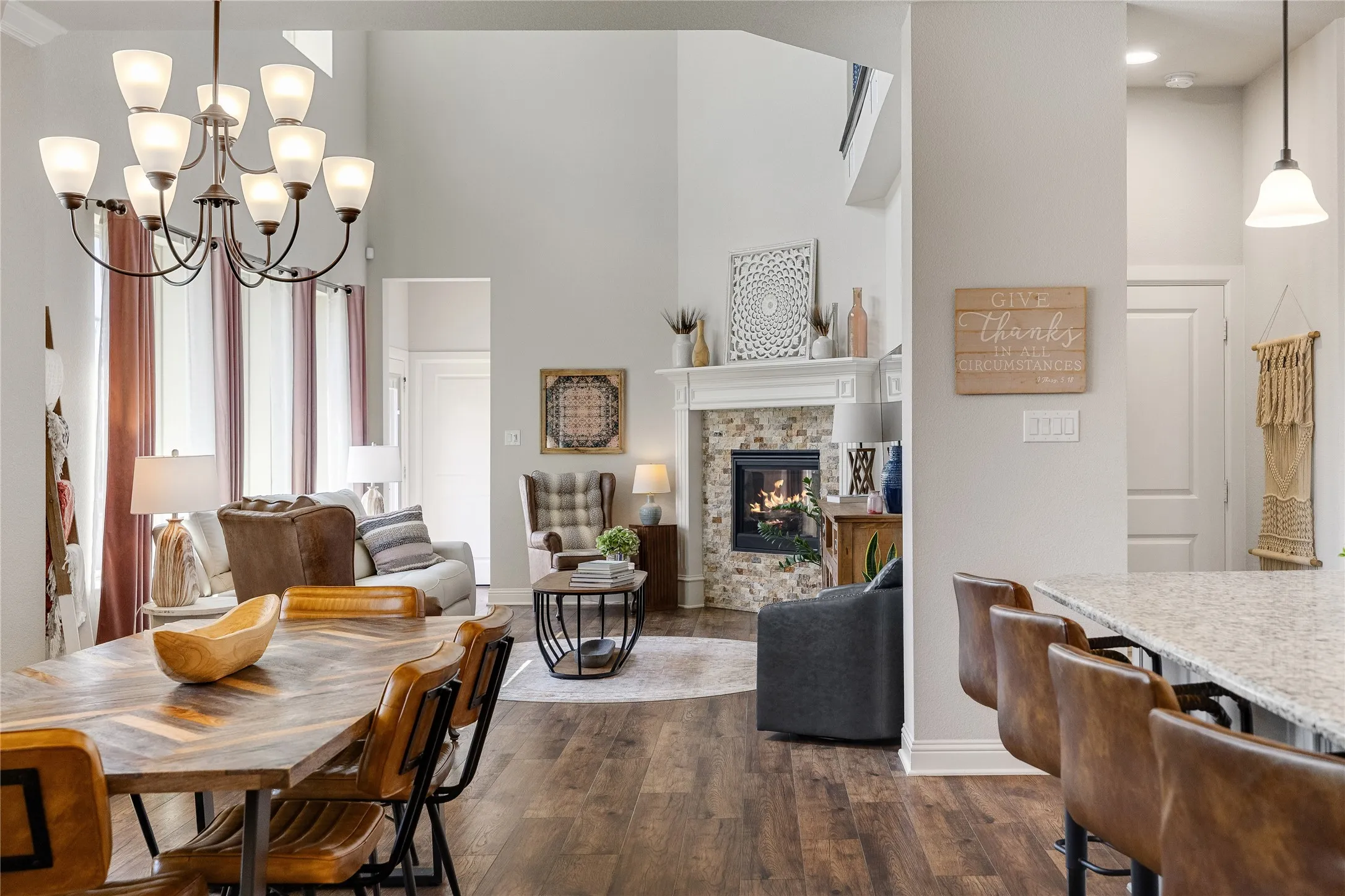 Single Family Residence For Sale in Parker County , 1820 Roundtree Circle W, Fort Worth, Texas 76008, 3 Bedroom, 3 Bathroom, 3 Garage spaces, 2,656 Sqft, built in 2017, mls#21395316, Real Estate Agent in Fort Worth, Homes For Sale in Parker county, Homes For Sale in Fort Worth, Realtor in Fort Worth Texas, Real Estate Brokerage Independent Realty Texas, Luminita Cordes Realtor