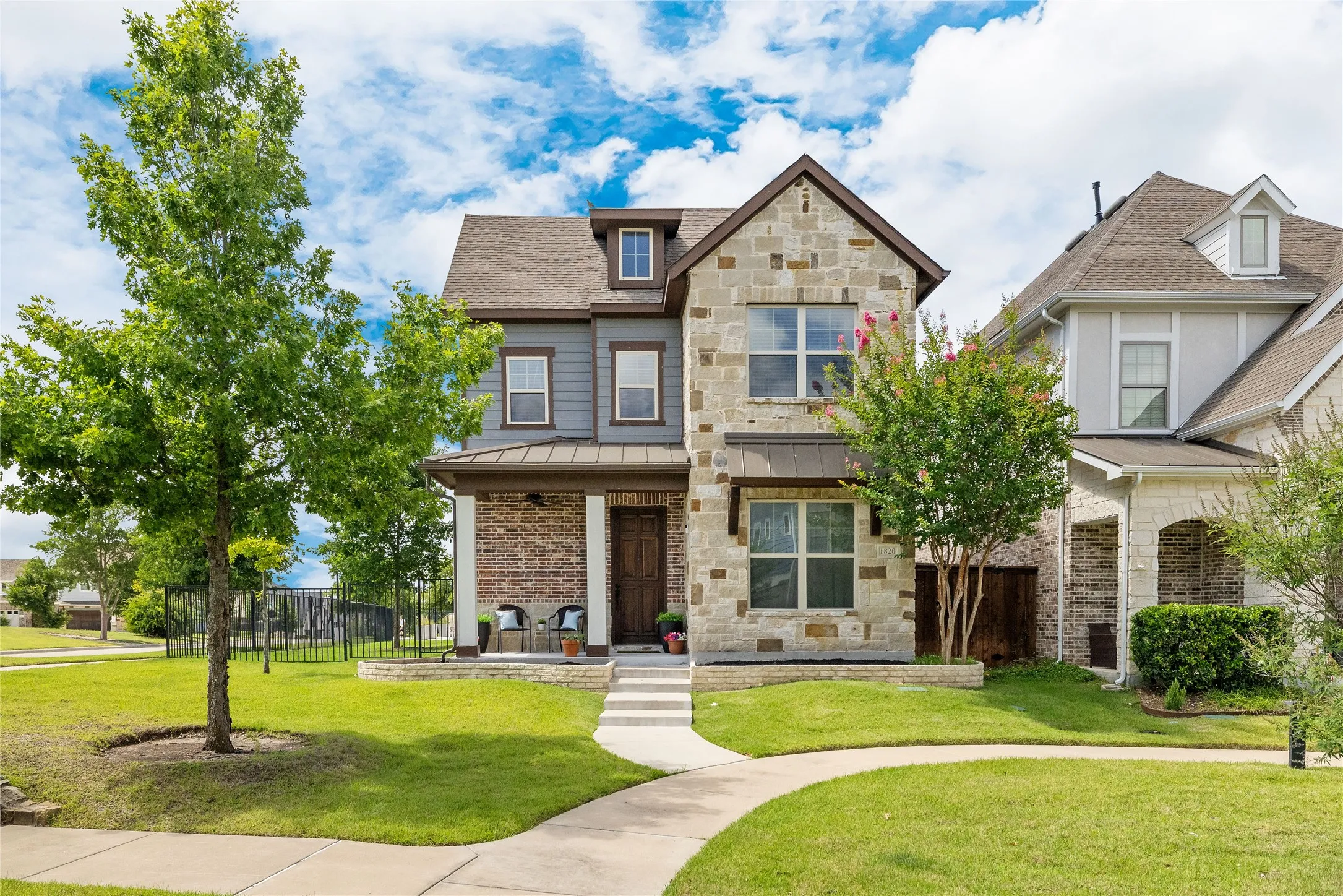 Single Family Residence For Sale