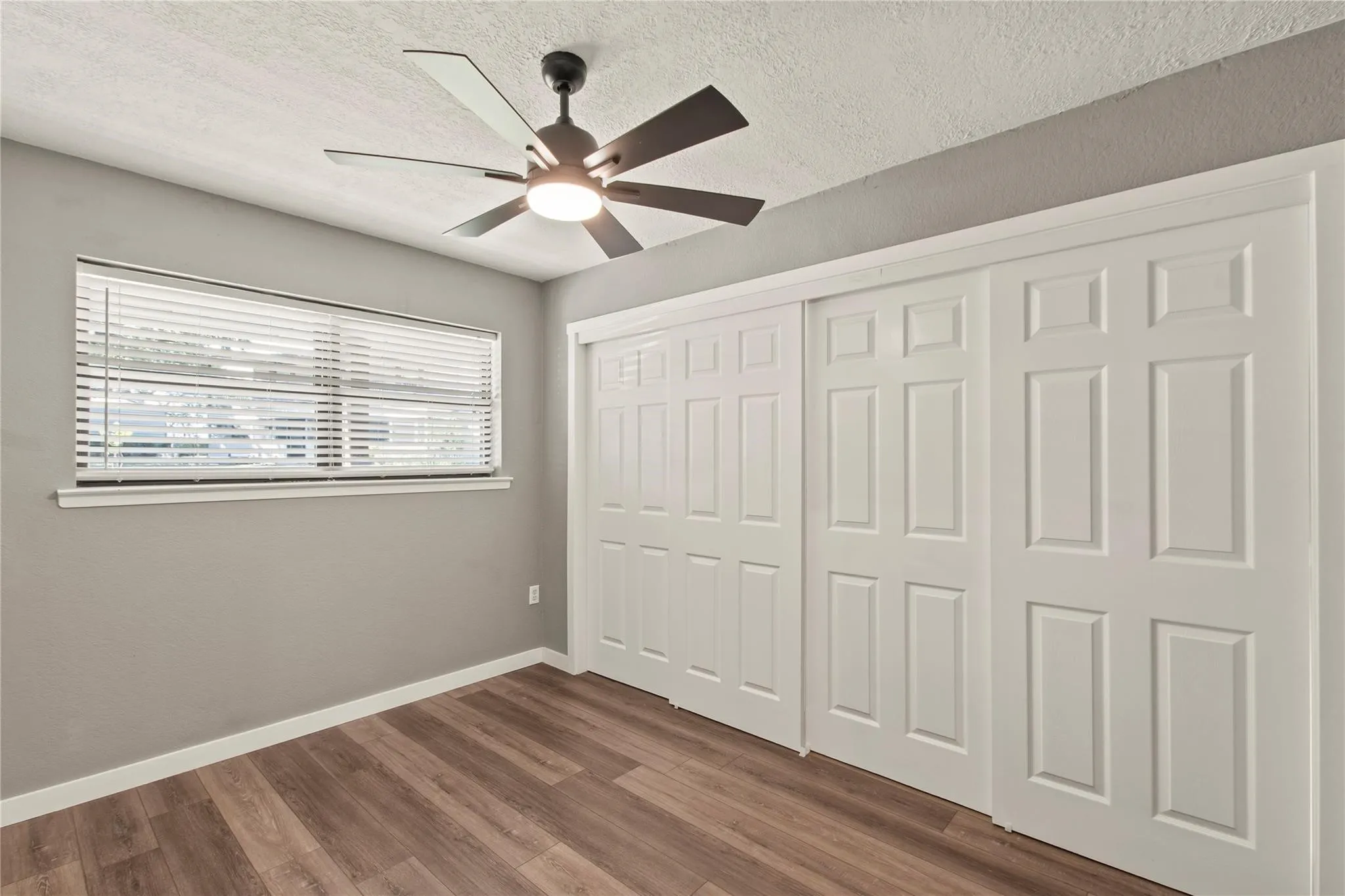 Single Family Residence For Rent in Henderson County , 2500 Wildwood Way, Tool, Texas 75143, 3 Bedroom, 2 Bathroom, 1 Garage spaces, 1,342 Sqft, built in 1975, mls#21395317, Real Estate Agent in Tool, Homes For Rent in Henderson county, Homes For Rent in Tool, Realtor in Tool Texas, Real Estate Brokerage Independent Realty Texas, Luminita Cordes Realtor