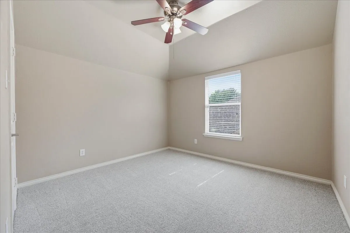 Single Family Residence For Sale in Collin County , 10320 Flat Creek Trail, Mc Kinney, Texas 75072, 5 Bedroom, 4 Bathroom, 2 Garage spaces, 3,059 Sqft, built in 2008, mls#21393222, Real Estate Agent in Mc Kinney, Homes For Sale in Collin county, Homes For Sale in Mc Kinney, Realtor in Mc Kinney Texas, Real Estate Brokerage Independent Realty Texas, Luminita Cordes Realtor