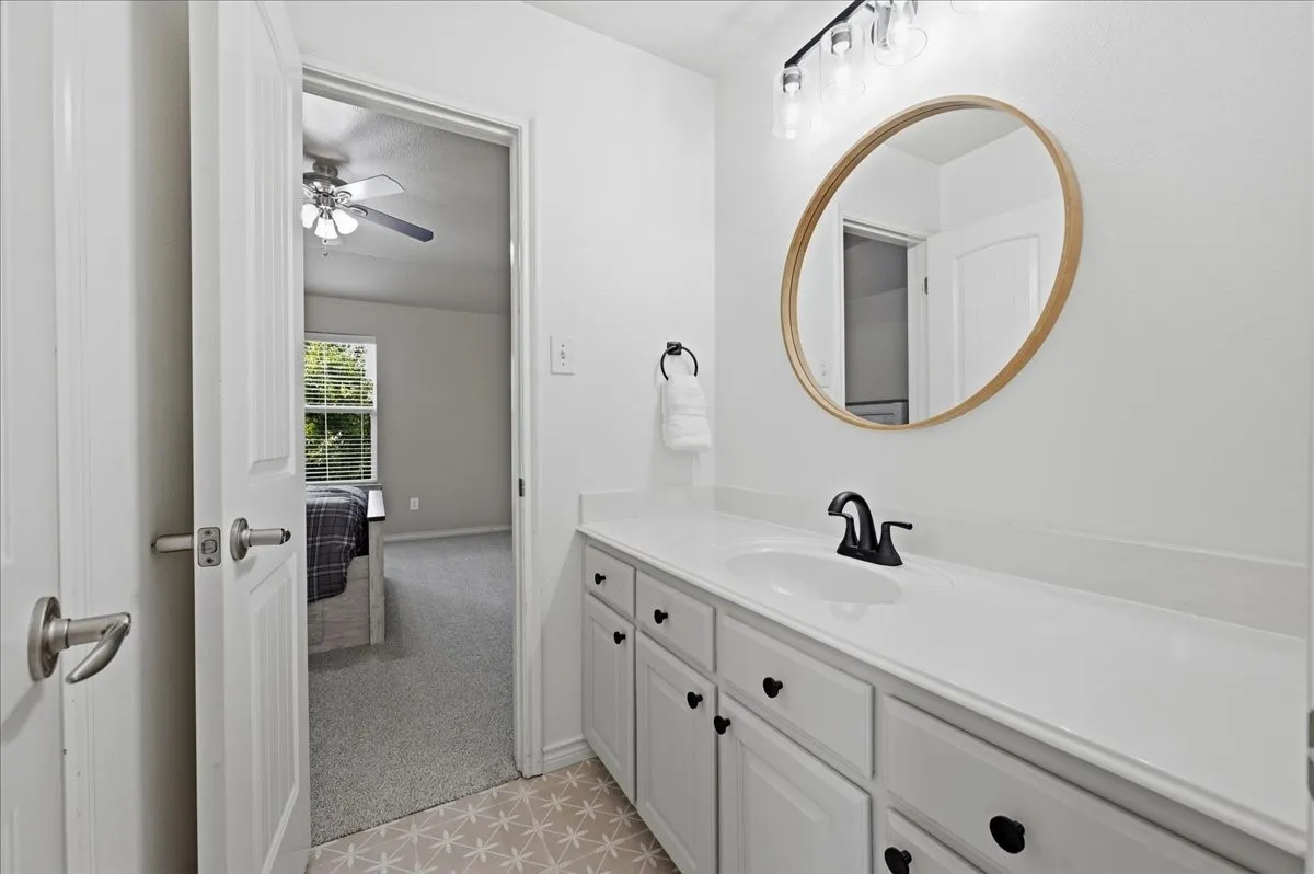Single Family Residence For Sale in Collin County , 10320 Flat Creek Trail, Mc Kinney, Texas 75072, 5 Bedroom, 4 Bathroom, 2 Garage spaces, 3,059 Sqft, built in 2008, mls#21393222, Real Estate Agent in Mc Kinney, Homes For Sale in Collin county, Homes For Sale in Mc Kinney, Realtor in Mc Kinney Texas, Real Estate Brokerage Independent Realty Texas, Luminita Cordes Realtor