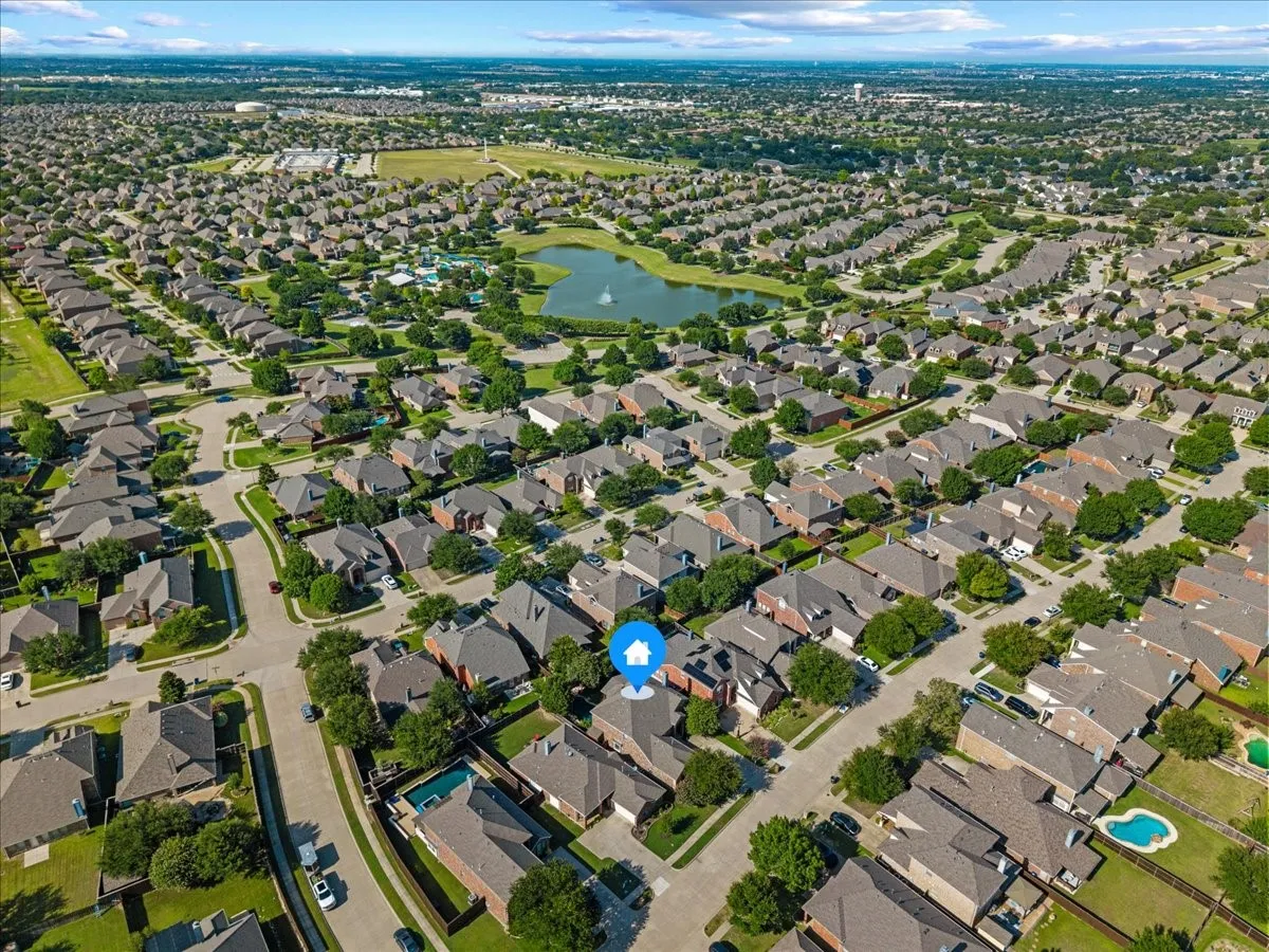 Single Family Residence For Sale in Collin County , 10320 Flat Creek Trail, Mc Kinney, Texas 75072, 5 Bedroom, 4 Bathroom, 2 Garage spaces, 3,059 Sqft, built in 2008, mls#21393222, Real Estate Agent in Mc Kinney, Homes For Sale in Collin county, Homes For Sale in Mc Kinney, Realtor in Mc Kinney Texas, Real Estate Brokerage Independent Realty Texas, Luminita Cordes Realtor