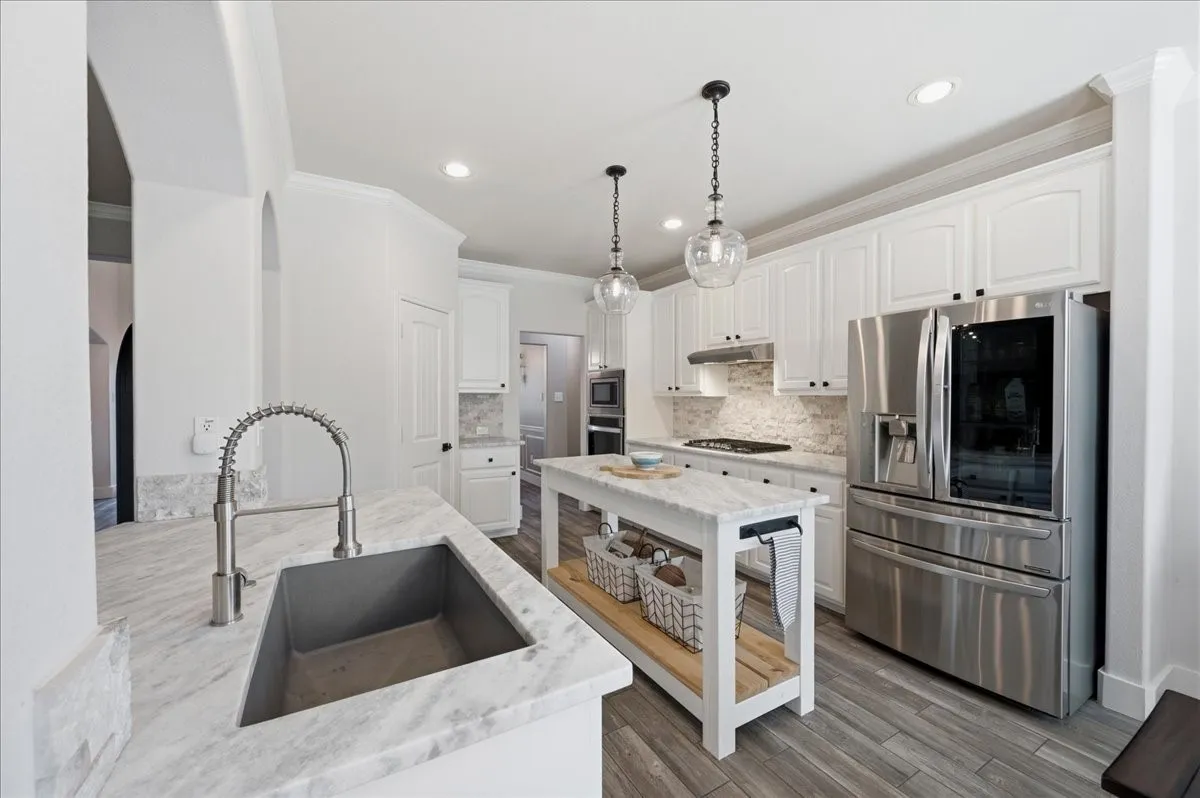 Single Family Residence For Sale in Collin County , 10320 Flat Creek Trail, Mc Kinney, Texas 75072, 5 Bedroom, 4 Bathroom, 2 Garage spaces, 3,059 Sqft, built in 2008, mls#21393222, Real Estate Agent in Mc Kinney, Homes For Sale in Collin county, Homes For Sale in Mc Kinney, Realtor in Mc Kinney Texas, Real Estate Brokerage Independent Realty Texas, Luminita Cordes Realtor
