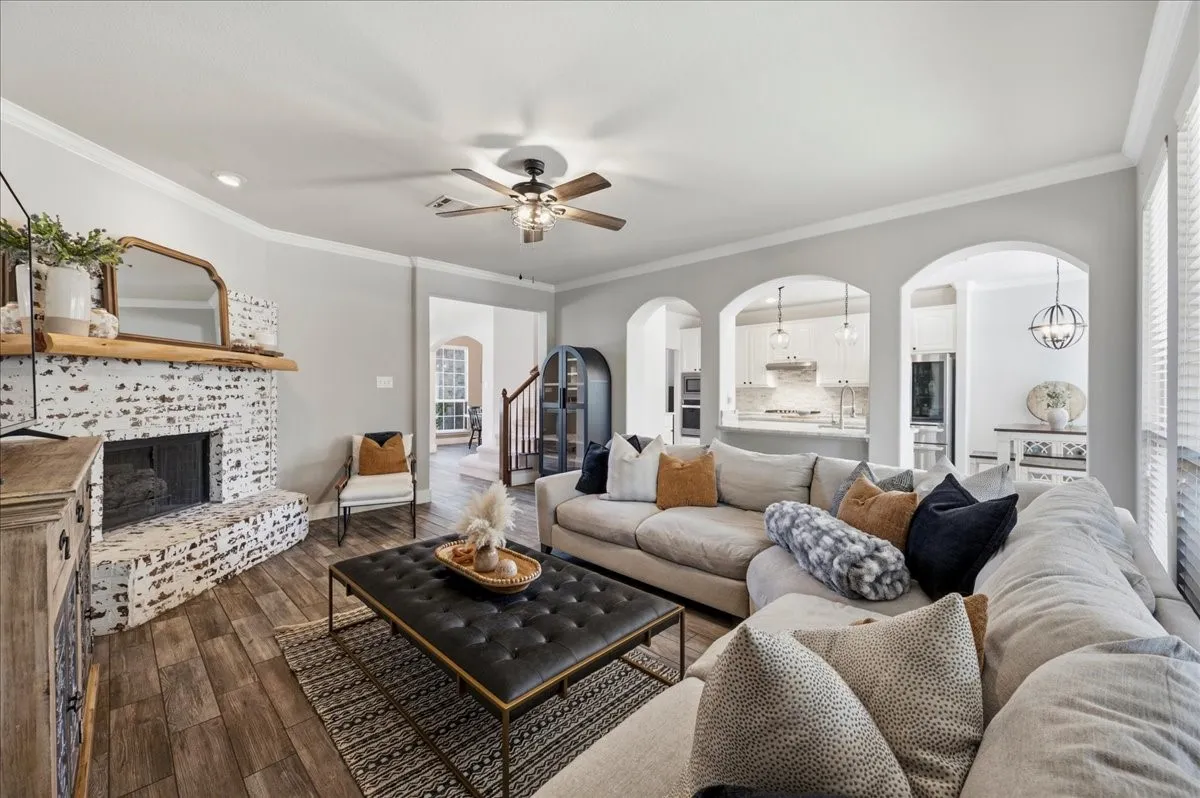 Single Family Residence For Sale in Collin County , 10320 Flat Creek Trail, Mc Kinney, Texas 75072, 5 Bedroom, 4 Bathroom, 2 Garage spaces, 3,059 Sqft, built in 2008, mls#21393222, Real Estate Agent in Mc Kinney, Homes For Sale in Collin county, Homes For Sale in Mc Kinney, Realtor in Mc Kinney Texas, Real Estate Brokerage Independent Realty Texas, Luminita Cordes Realtor