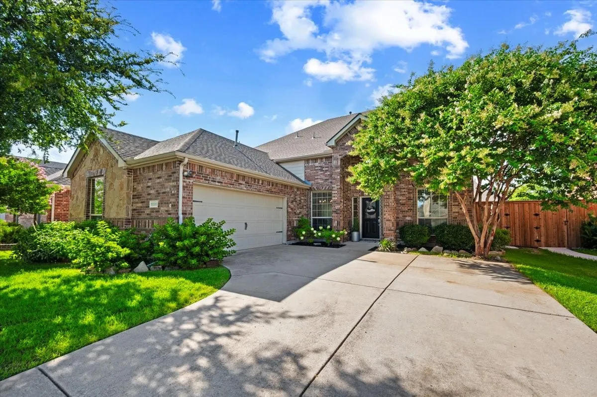 Single Family Residence For Sale in Collin County , 10320 Flat Creek Trail, Mc Kinney, Texas 75072, 5 Bedroom, 4 Bathroom, 2 Garage spaces, 3,059 Sqft, built in 2008, mls#21393222, Real Estate Agent in Mc Kinney, Homes For Sale in Collin county, Homes For Sale in Mc Kinney, Realtor in Mc Kinney Texas, Real Estate Brokerage Independent Realty Texas, Luminita Cordes Realtor