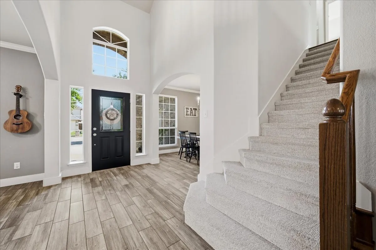 Single Family Residence For Sale in Collin County , 10320 Flat Creek Trail, Mc Kinney, Texas 75072, 5 Bedroom, 4 Bathroom, 2 Garage spaces, 3,059 Sqft, built in 2008, mls#21393222, Real Estate Agent in Mc Kinney, Homes For Sale in Collin county, Homes For Sale in Mc Kinney, Realtor in Mc Kinney Texas, Real Estate Brokerage Independent Realty Texas, Luminita Cordes Realtor