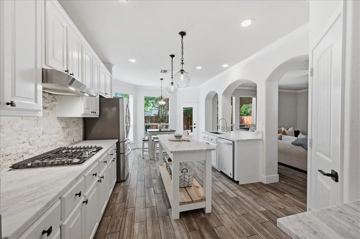 Single Family Residence For Sale in Collin County , 10320 Flat Creek Trail, Mc Kinney, Texas 75072, 5 Bedroom, 4 Bathroom, 2 Garage spaces, 3,059 Sqft, built in 2008, mls#21393222, Real Estate Agent in Mc Kinney, Homes For Sale in Collin county, Homes For Sale in Mc Kinney, Realtor in Mc Kinney Texas, Real Estate Brokerage Independent Realty Texas, Luminita Cordes Realtor