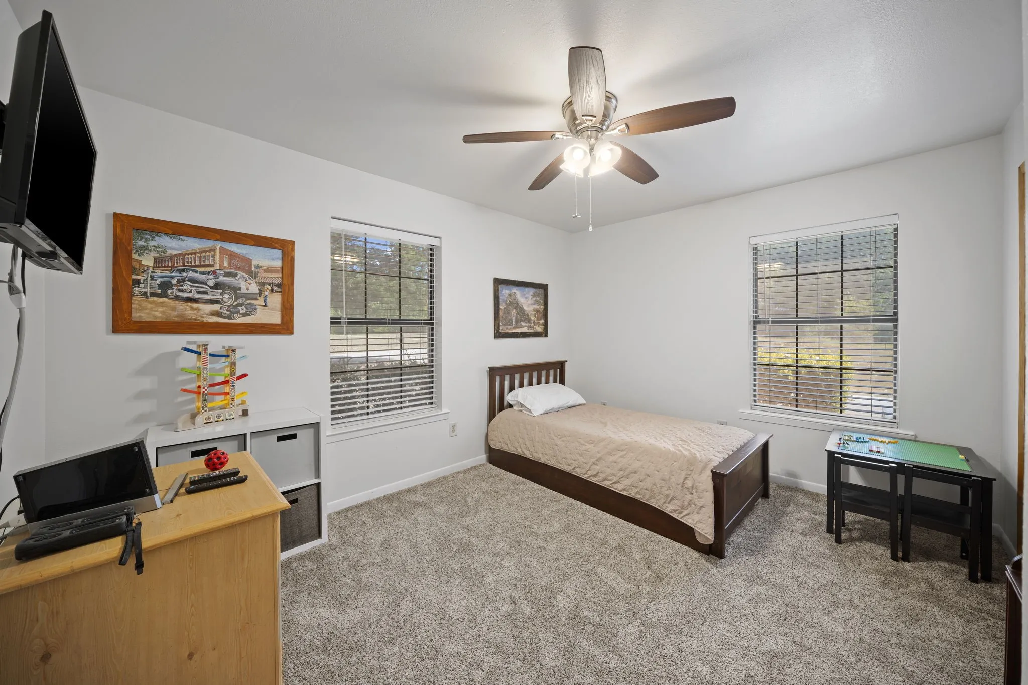 Single Family Residence For Sale in Ellis County , 707 Ovilla Road A, Waxahachie, Texas 75167, 4 Bedroom, 3 Bathroom, 2 Garage spaces, 2,002 Sqft, built in 1983, mls#21392374, Real Estate Agent in Waxahachie, Homes For Sale in Ellis county, Homes For Sale in Waxahachie, Realtor in Waxahachie Texas, Real Estate Brokerage Independent Realty Texas, Luminita Cordes Realtor
