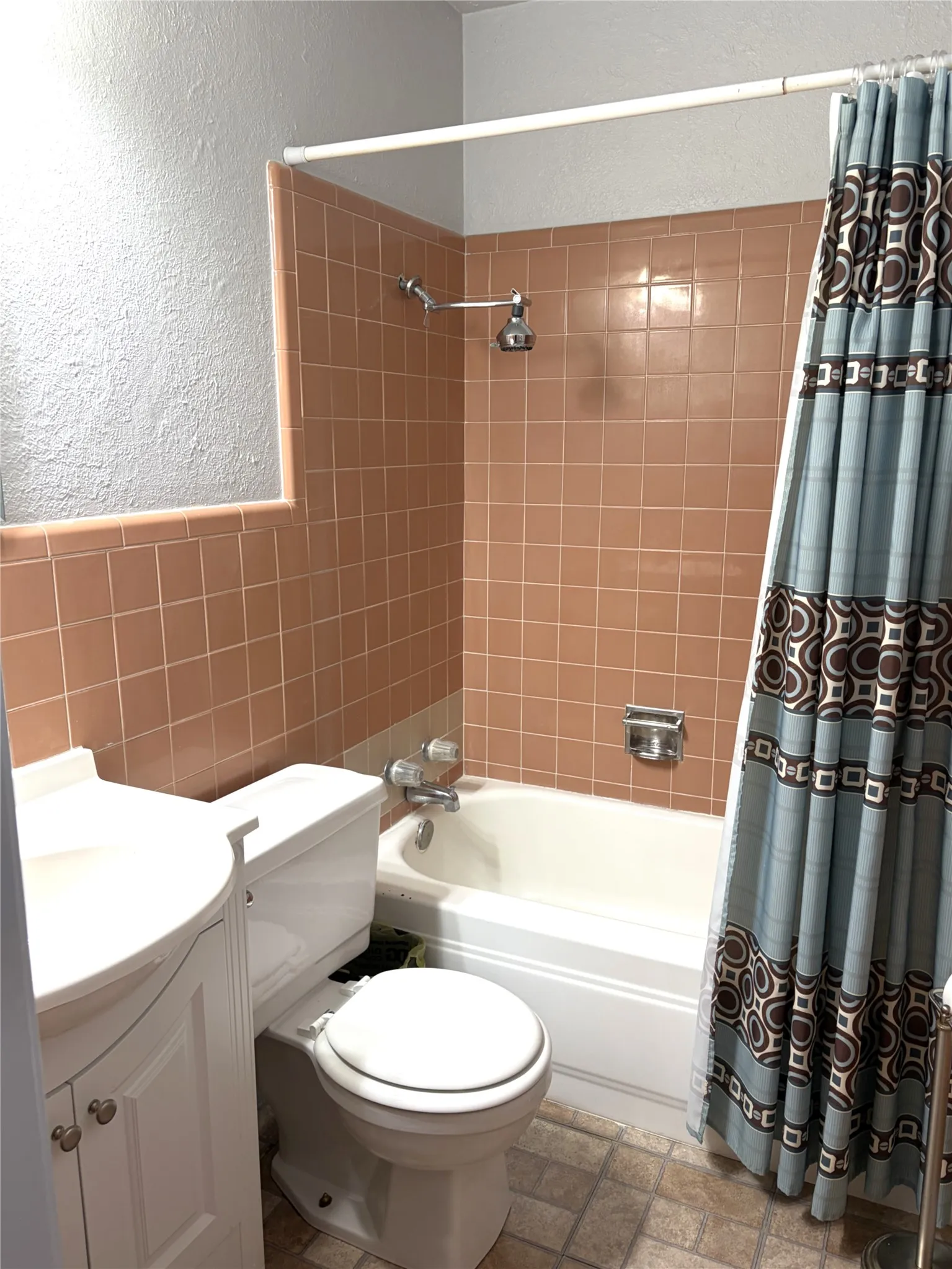 Single Family Residence For Sale in Hill County , 804 E Adams Street, Itasca, Texas 76055, 3 Bedroom, 2 Bathroom, 1 Garage spaces, 1,322 Sqft, built in 1961, mls#21392735, Real Estate Agent in Itasca, Homes For Sale in Hill county, Homes For Sale in Itasca, Realtor in Itasca Texas, Real Estate Brokerage Independent Realty Texas, Luminita Cordes Realtor