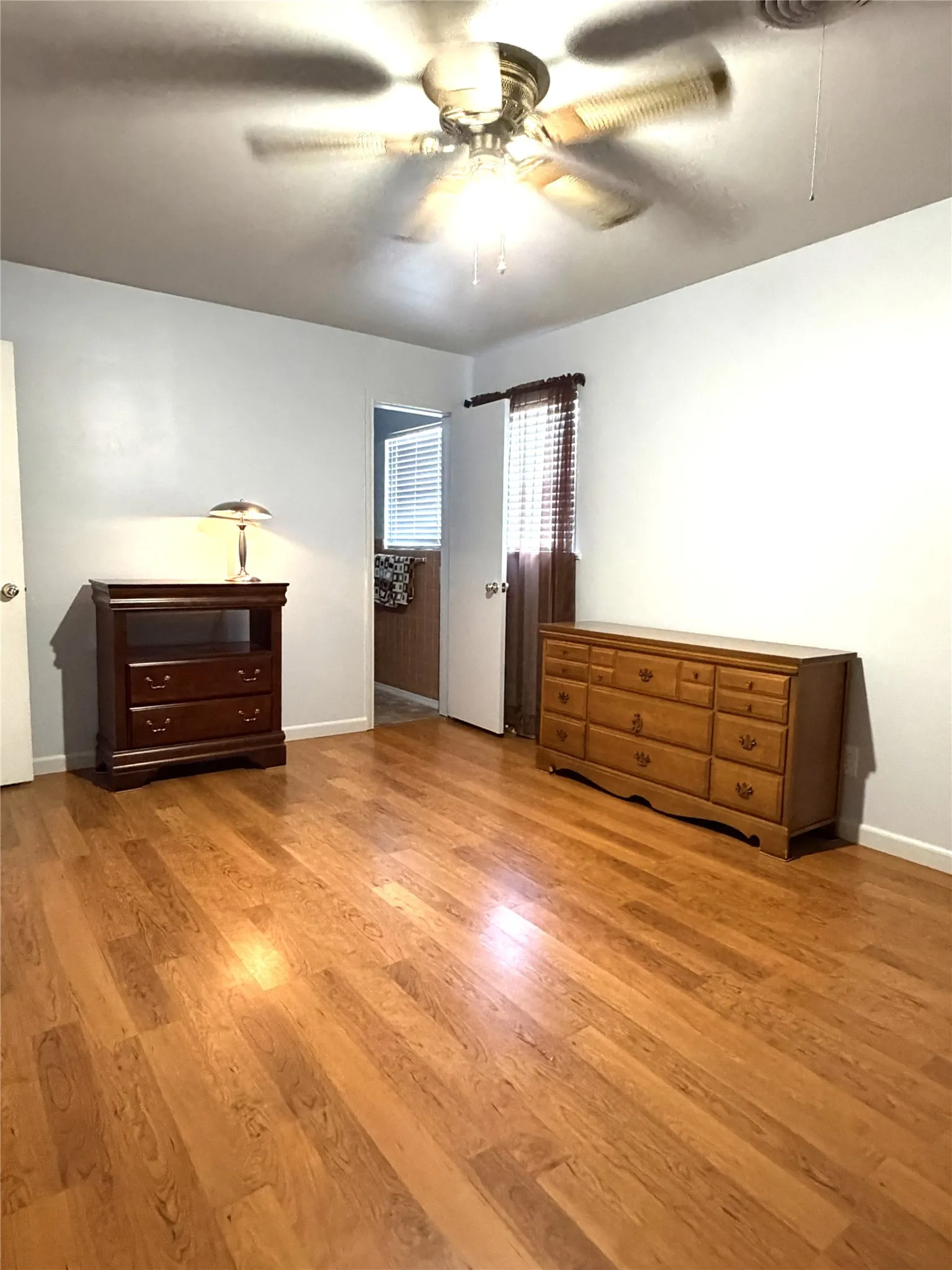Single Family Residence For Sale in Hill County , 804 E Adams Street, Itasca, Texas 76055, 3 Bedroom, 2 Bathroom, 1 Garage spaces, 1,322 Sqft, built in 1961, mls#21392735, Real Estate Agent in Itasca, Homes For Sale in Hill county, Homes For Sale in Itasca, Realtor in Itasca Texas, Real Estate Brokerage Independent Realty Texas, Luminita Cordes Realtor