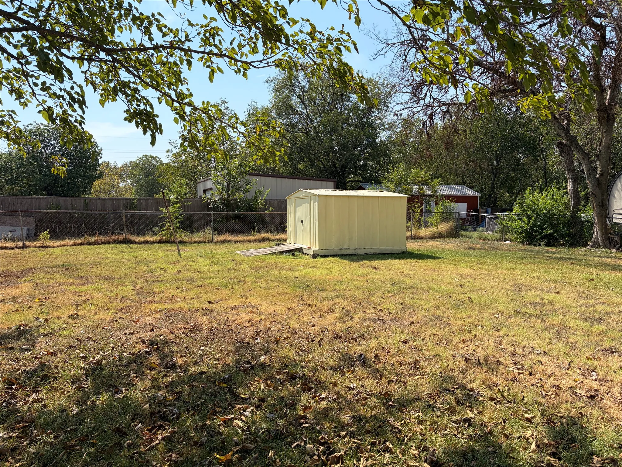 Single Family Residence For Sale in Hill County , 804 E Adams Street, Itasca, Texas 76055, 3 Bedroom, 2 Bathroom, 1 Garage spaces, 1,322 Sqft, built in 1961, mls#21392735, Real Estate Agent in Itasca, Homes For Sale in Hill county, Homes For Sale in Itasca, Realtor in Itasca Texas, Real Estate Brokerage Independent Realty Texas, Luminita Cordes Realtor