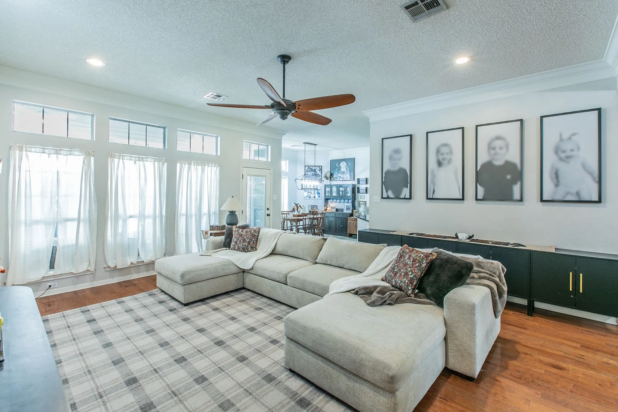 Single Family Residence For Sale in Mc Lennan County , 9505 Lost Trails Drive, Waco, Texas 76712, 4 Bedroom, 3 Bathroom, 2 Garage spaces, 2,335 Sqft, built in 1992, mls#21395158, Real Estate Agent in Waco, Homes For Sale in Mc Lennan county, Homes For Sale in Waco, Realtor in Waco Texas, Real Estate Brokerage Independent Realty Texas, Luminita Cordes Realtor