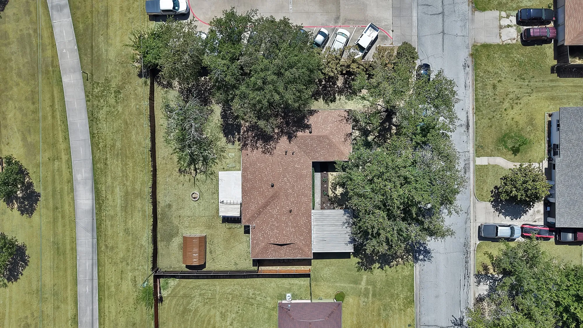 Single Family Residence For Sale in Tarrant County , 4212 Ken Michael Court, North Richland Hills, Texas 76180, 3 Bedroom, 2 Bathroom, Garage spaces, 2,006 Sqft, built in 1953, mls#21395105, Real Estate Agent in North Richland Hills, Homes For Sale in Tarrant county, Homes For Sale in North Richland Hills, Realtor in North Richland Hills Texas, Real Estate Brokerage Independent Realty Texas, Luminita Cordes Realtor