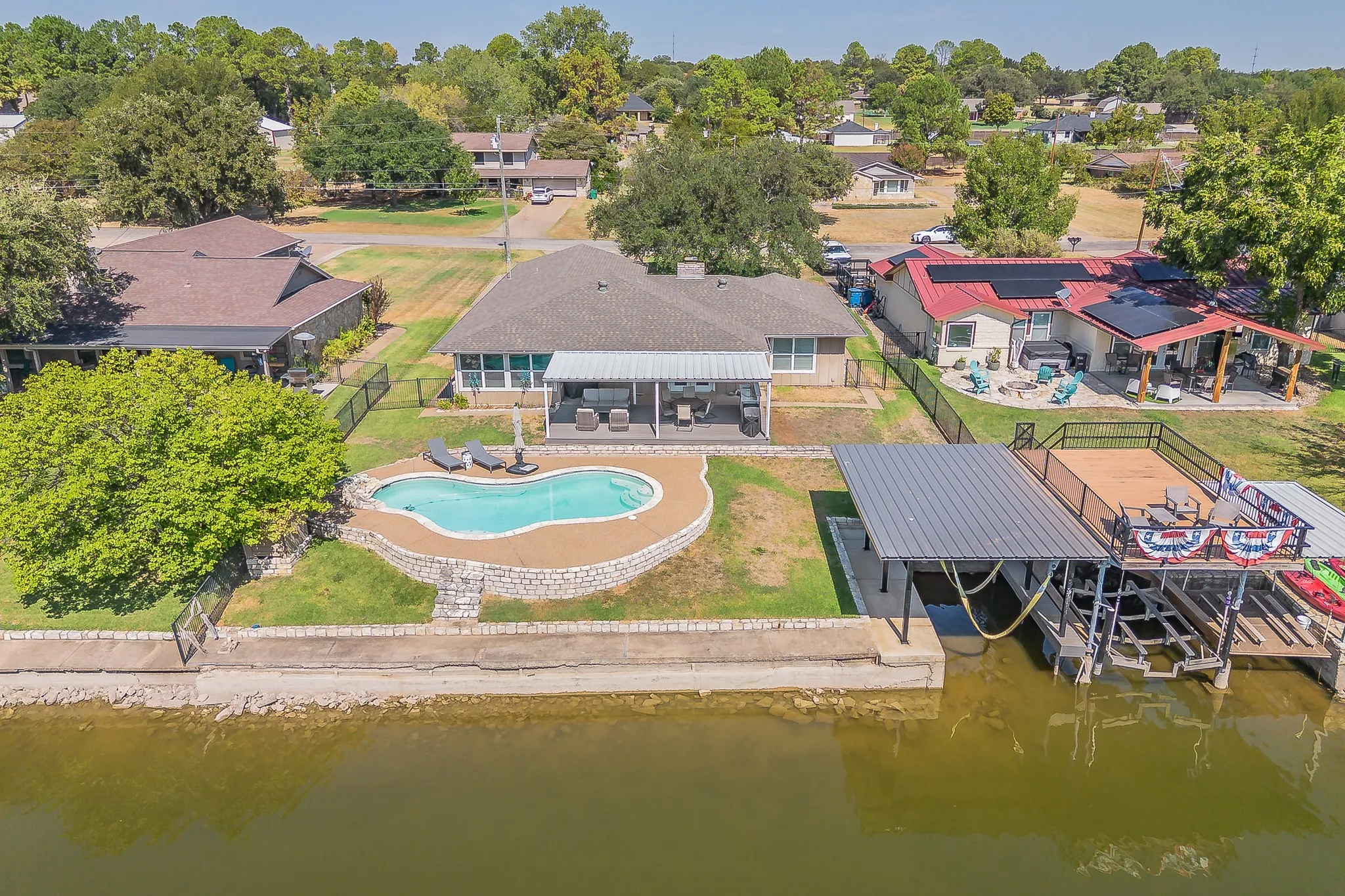 Single Family Residence For Sale in Hood County , 3713 Quail Run, Granbury, Texas 76049, 3 Bedroom, 2 Bathroom, 2 Garage spaces, 1,941 Sqft, built in 1987, mls#21395234, Real Estate Agent in Granbury, Homes For Sale in Hood county, Homes For Sale in Granbury, Realtor in Granbury Texas, Real Estate Brokerage Independent Realty Texas, Luminita Cordes Realtor