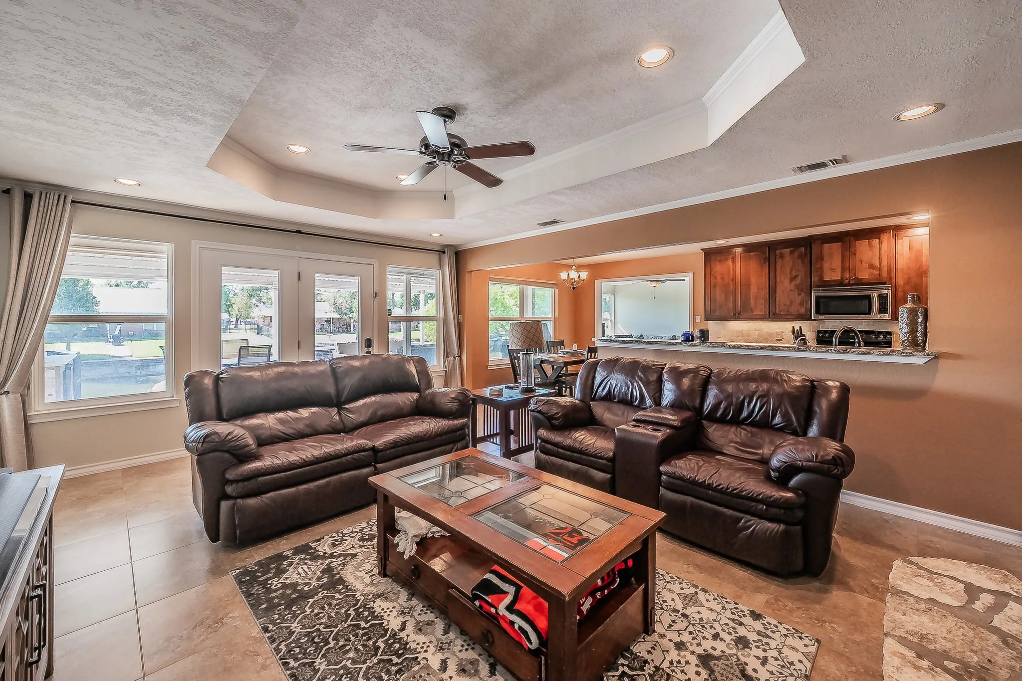 Single Family Residence For Sale in Hood County , 3713 Quail Run, Granbury, Texas 76049, 3 Bedroom, 2 Bathroom, 2 Garage spaces, 1,941 Sqft, built in 1987, mls#21395234, Real Estate Agent in Granbury, Homes For Sale in Hood county, Homes For Sale in Granbury, Realtor in Granbury Texas, Real Estate Brokerage Independent Realty Texas, Luminita Cordes Realtor