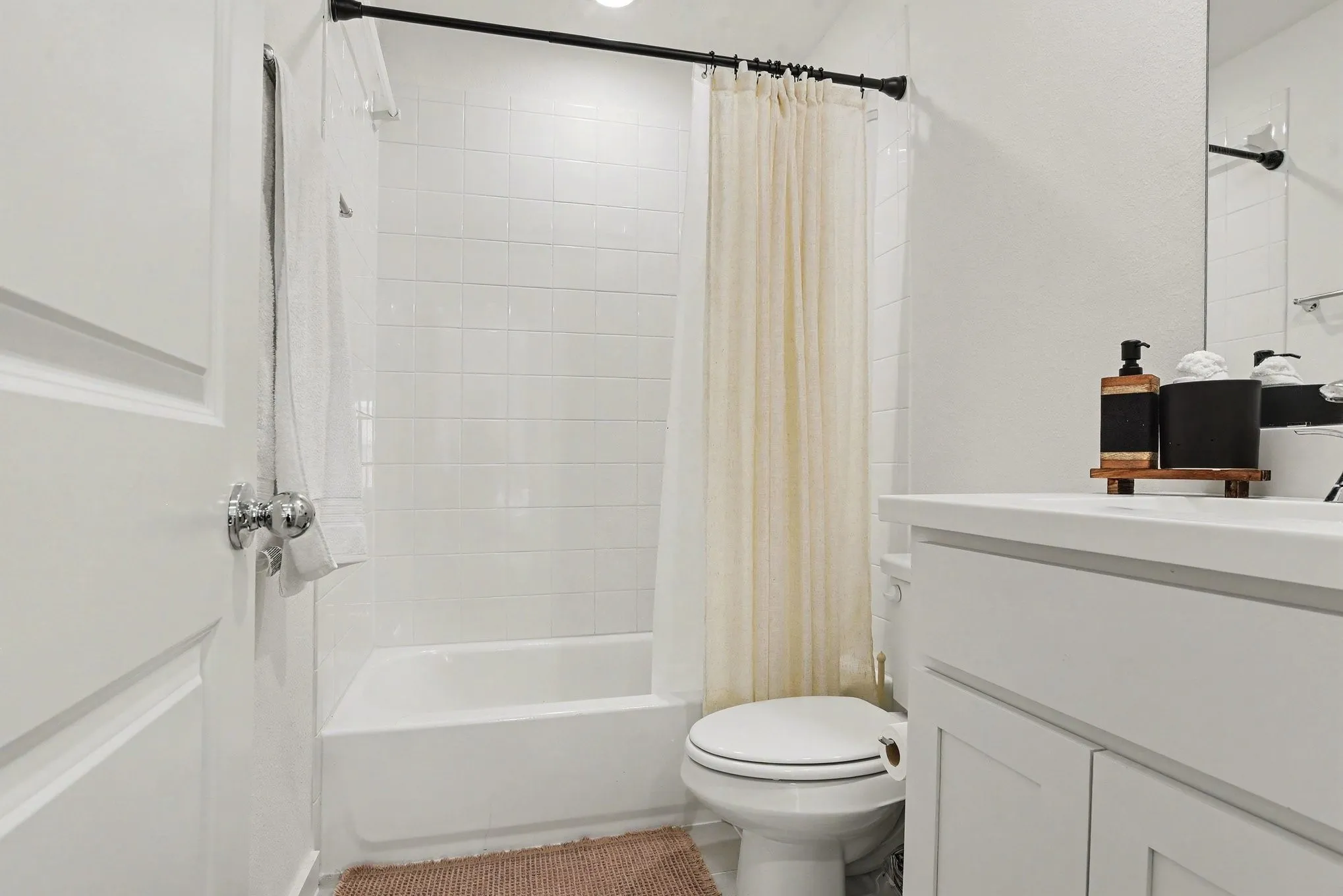 Single Family Residence For Sale in Kaufman County , 9324 Laurel Wreath Drive, Forney, Texas 75126, 4 Bedroom, 3 Bathroom, 2 Garage spaces, 1,980 Sqft, built in 2025, mls#21377541, Real Estate Agent in Forney, Homes For Sale in Kaufman county, Homes For Sale in Forney, Realtor in Forney Texas, Real Estate Brokerage Independent Realty Texas, Luminita Cordes Realtor