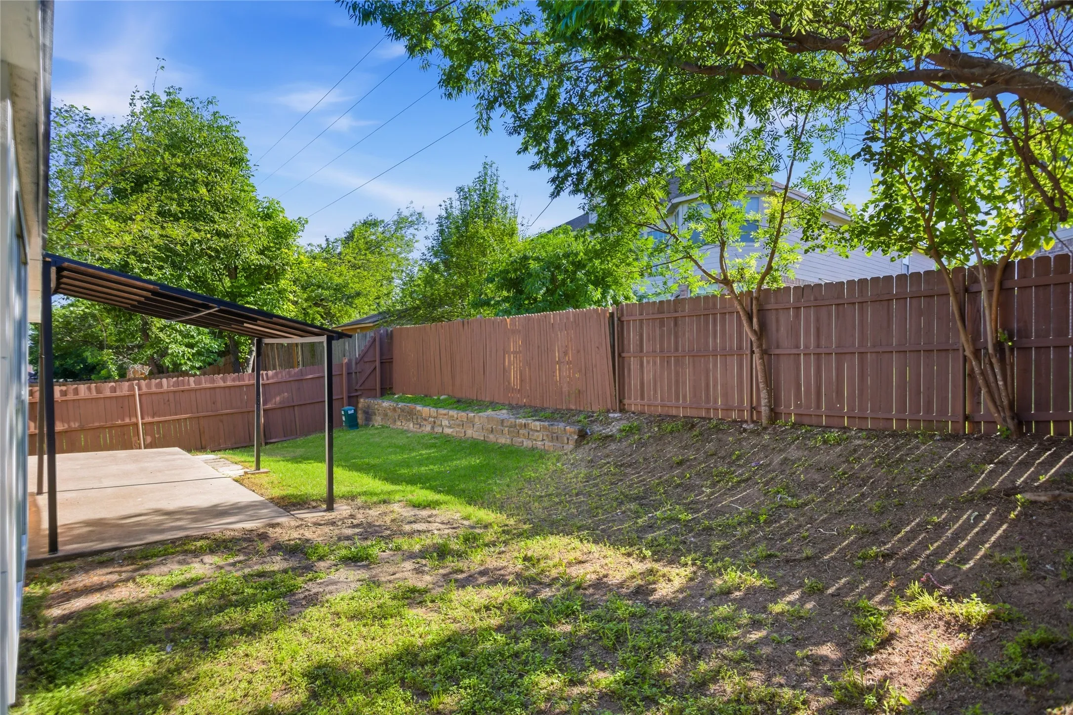 Single Family Residence For Sale in Tarrant County , 4817 Barnhill Lane, Fort Worth, Texas 76135, 3 Bedroom, 2 Bathroom, 2 Garage spaces, 1,815 Sqft, built in 2002, mls#21395315, Real Estate Agent in Fort Worth, Homes For Sale in Tarrant county, Homes For Sale in Fort Worth, Realtor in Fort Worth Texas, Real Estate Brokerage Independent Realty Texas, Luminita Cordes Realtor