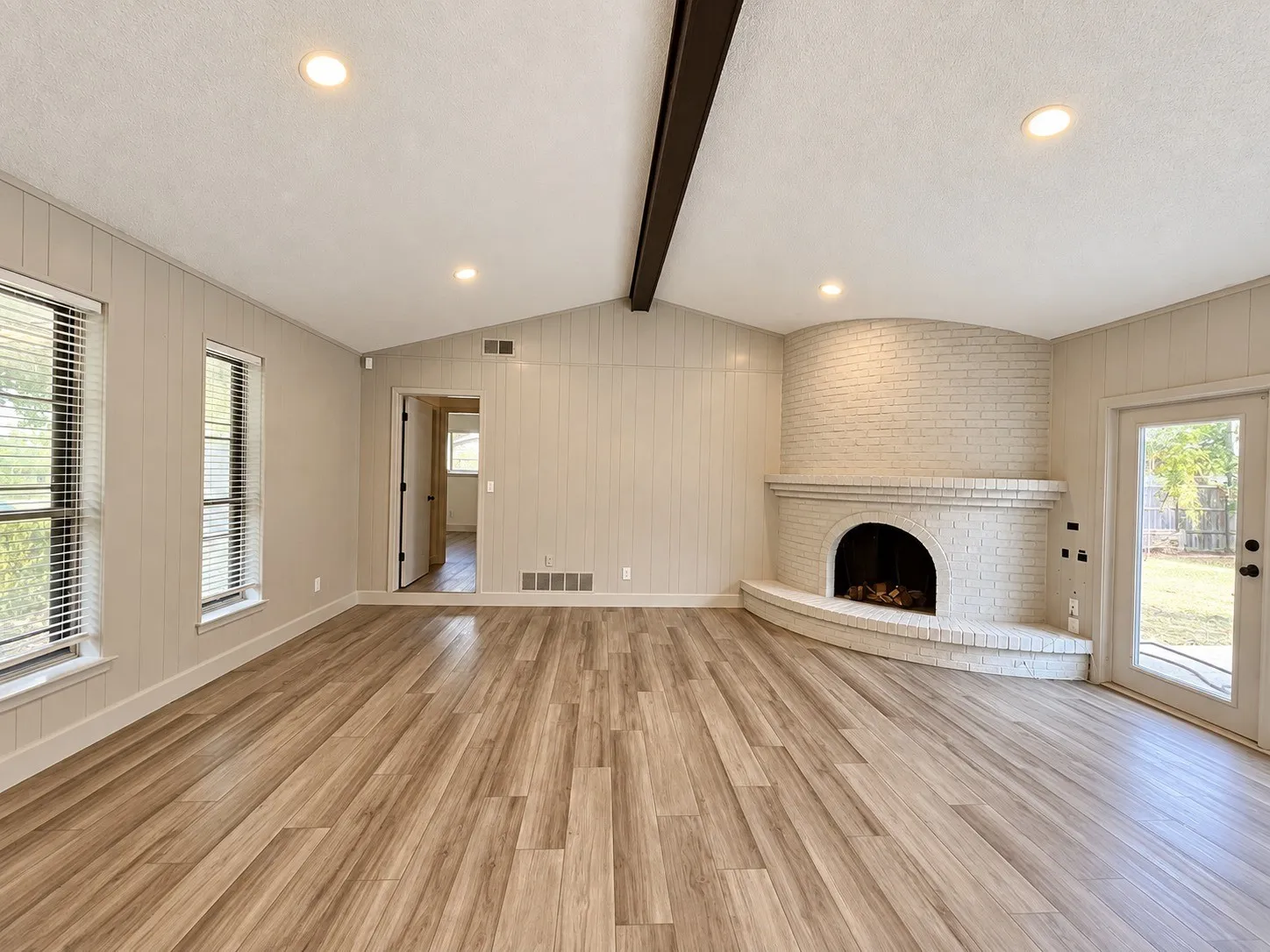 Single Family Residence For Rent in Collin County , 2404 Kentfield Drive, Plano, Texas 75074, 4 Bedroom, 3 Bathroom, 2 Garage spaces, 1,888 Sqft, built in 1971, mls#21393605, Real Estate Agent in Plano, Homes For Rent in Collin county, Homes For Rent in Plano, Realtor in Plano Texas, Real Estate Brokerage Independent Realty Texas, Luminita Cordes Realtor