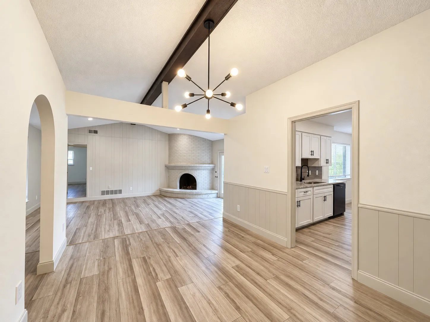 Single Family Residence For Rent in Collin County , 2404 Kentfield Drive, Plano, Texas 75074, 4 Bedroom, 3 Bathroom, 2 Garage spaces, 1,888 Sqft, built in 1971, mls#21393605, Real Estate Agent in Plano, Homes For Rent in Collin county, Homes For Rent in Plano, Realtor in Plano Texas, Real Estate Brokerage Independent Realty Texas, Luminita Cordes Realtor