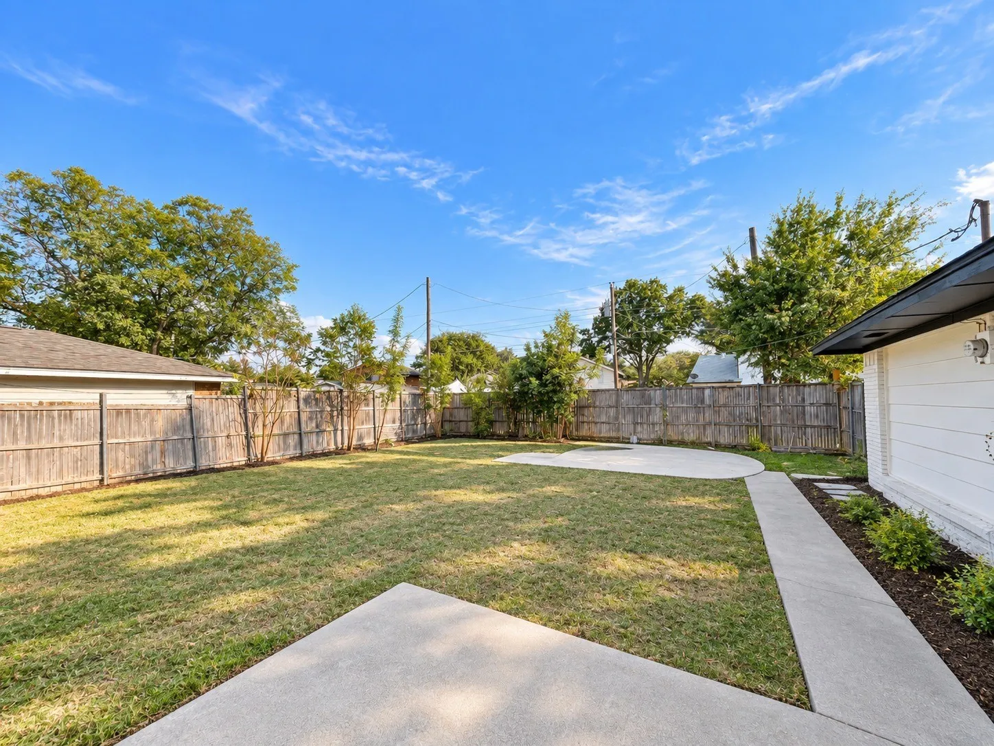 Single Family Residence For Rent in Collin County , 2404 Kentfield Drive, Plano, Texas 75074, 4 Bedroom, 3 Bathroom, 2 Garage spaces, 1,888 Sqft, built in 1971, mls#21393605, Real Estate Agent in Plano, Homes For Rent in Collin county, Homes For Rent in Plano, Realtor in Plano Texas, Real Estate Brokerage Independent Realty Texas, Luminita Cordes Realtor