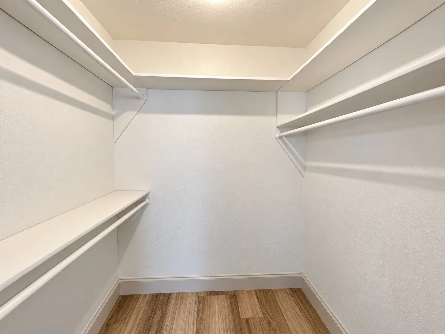Single Family Residence For Rent in Collin County , 2404 Kentfield Drive, Plano, Texas 75074, 4 Bedroom, 3 Bathroom, 2 Garage spaces, 1,888 Sqft, built in 1971, mls#21393605, Real Estate Agent in Plano, Homes For Rent in Collin county, Homes For Rent in Plano, Realtor in Plano Texas, Real Estate Brokerage Independent Realty Texas, Luminita Cordes Realtor