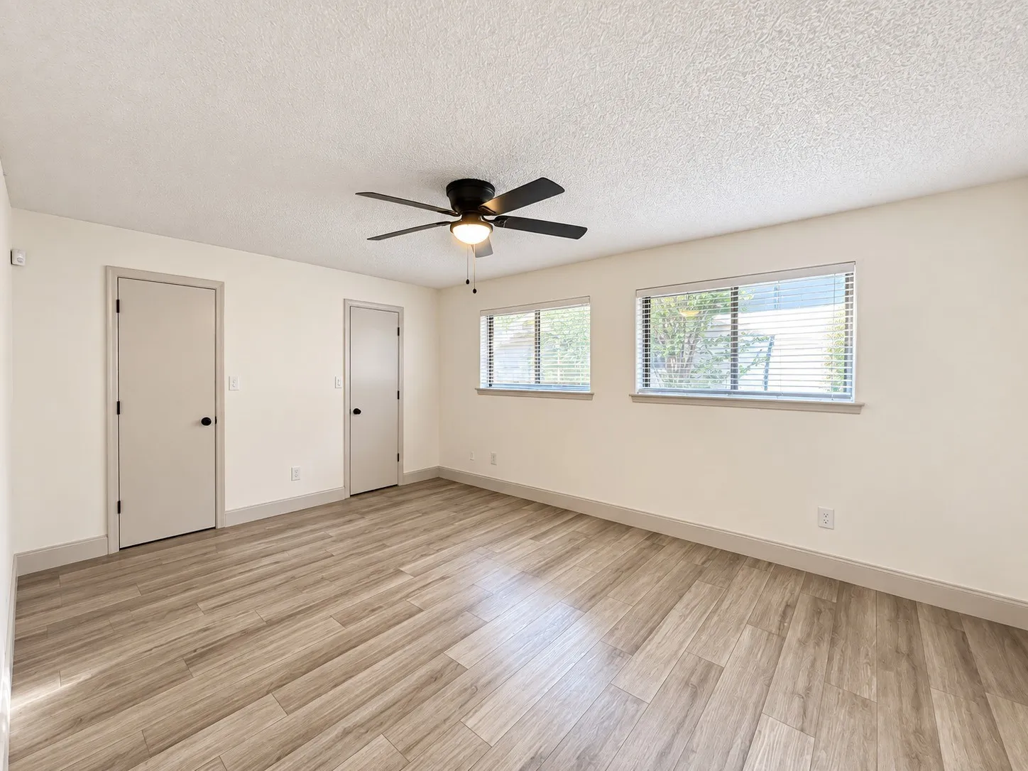 Single Family Residence For Rent in Collin County , 2404 Kentfield Drive, Plano, Texas 75074, 4 Bedroom, 3 Bathroom, 2 Garage spaces, 1,888 Sqft, built in 1971, mls#21393605, Real Estate Agent in Plano, Homes For Rent in Collin county, Homes For Rent in Plano, Realtor in Plano Texas, Real Estate Brokerage Independent Realty Texas, Luminita Cordes Realtor
