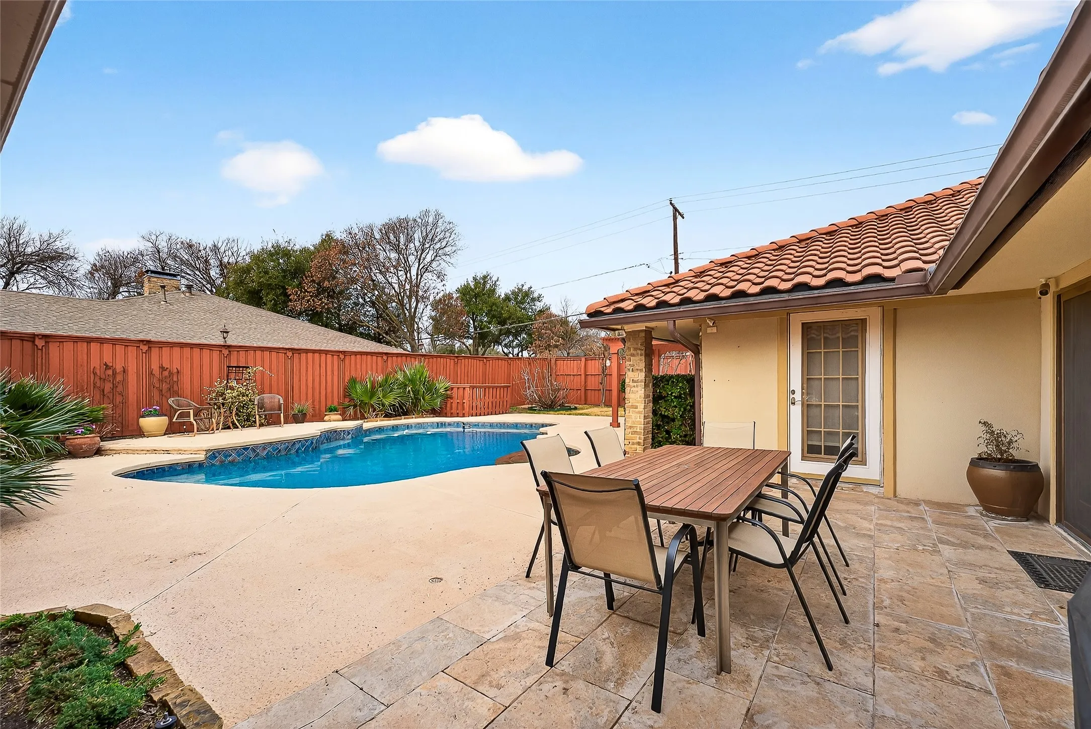 Single Family Residence For Sale in Dallas County , 15415 Leavalley Drive, Dallas, Texas 75248, 4 Bedroom, 3 Bathroom, 2 Garage spaces, 2,983 Sqft, built in 1973, mls#21395295, Real Estate Agent in Dallas, Homes For Sale in Dallas county, Homes For Sale in Dallas, Realtor in Dallas Texas, Real Estate Brokerage Independent Realty Texas, Luminita Cordes Realtor