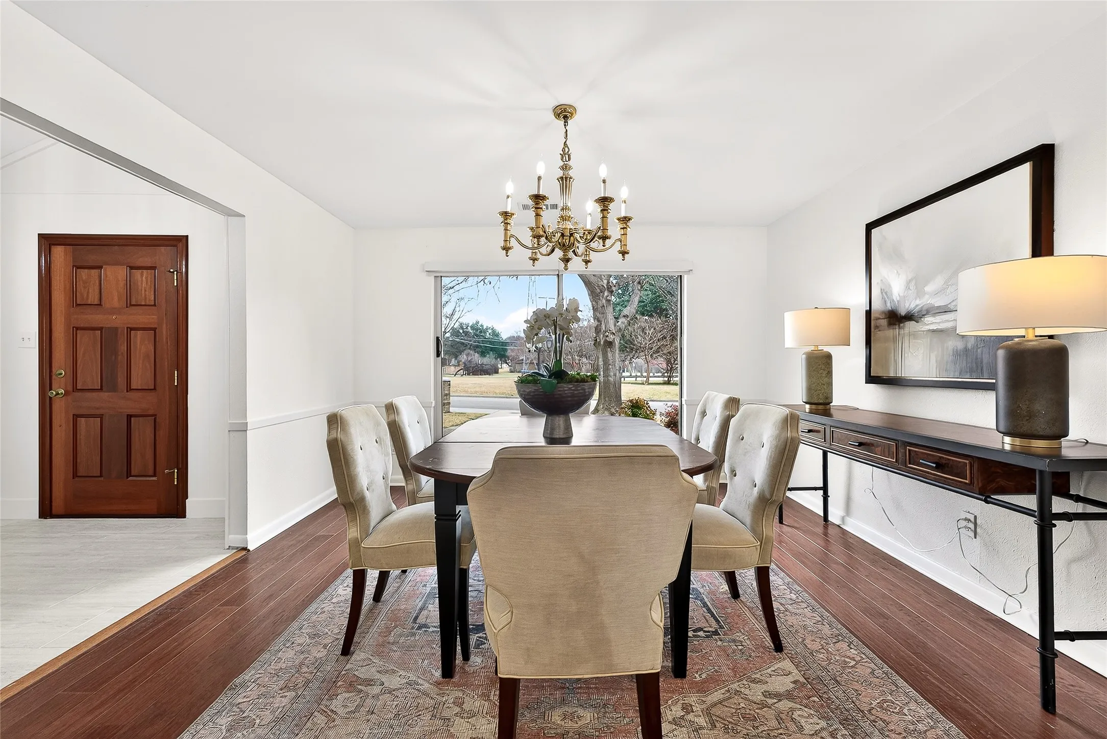 Single Family Residence For Sale in Dallas County , 15415 Leavalley Drive, Dallas, Texas 75248, 4 Bedroom, 3 Bathroom, 2 Garage spaces, 2,983 Sqft, built in 1973, mls#21395295, Real Estate Agent in Dallas, Homes For Sale in Dallas county, Homes For Sale in Dallas, Realtor in Dallas Texas, Real Estate Brokerage Independent Realty Texas, Luminita Cordes Realtor