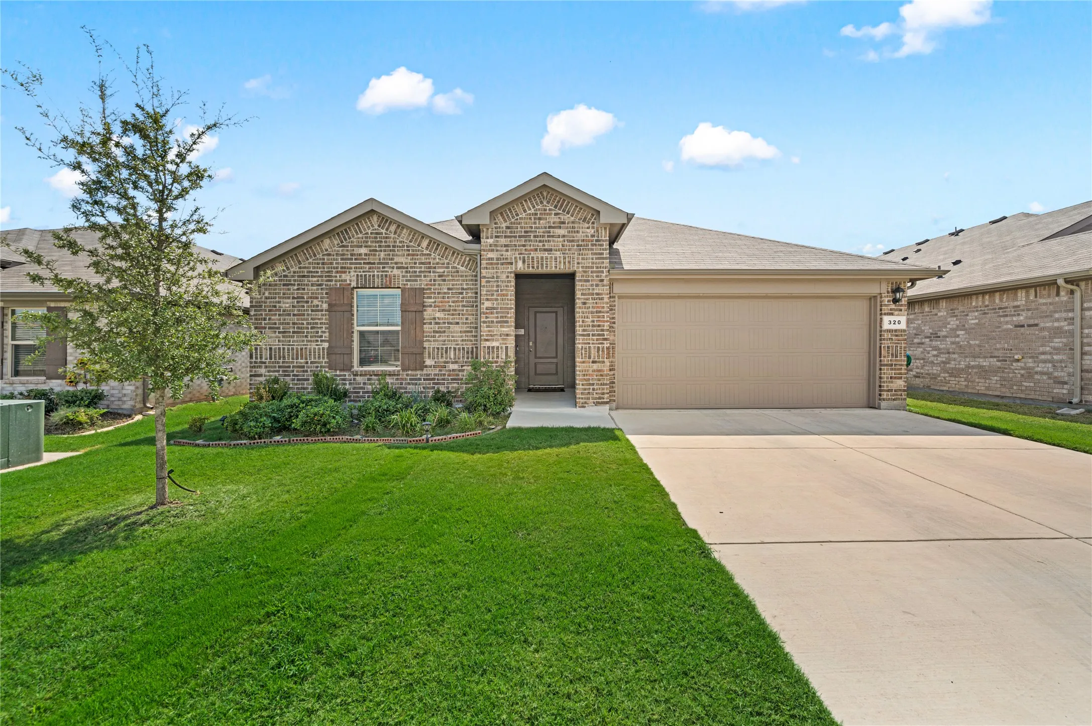 Single Family Residence For Sale in Parker County , 320 Sculptors Crossing, Springtown, Texas 76082, 4 Bedroom, 2 Bathroom, 2 Garage spaces, 1,980 Sqft, built in 2024, mls#21392444, Real Estate Agent in Springtown, Homes For Sale in Parker county, Homes For Sale in Springtown, Realtor in Springtown Texas, Real Estate Brokerage Independent Realty Texas, Luminita Cordes Realtor