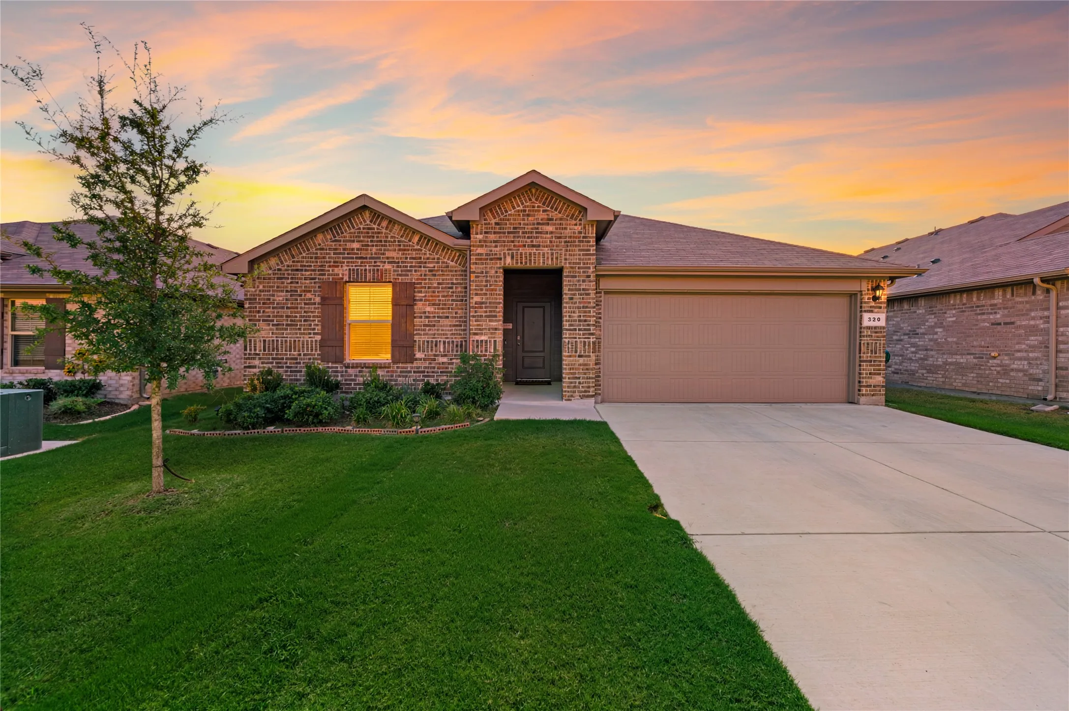 Single Family Residence For Sale in Parker County , 320 Sculptors Crossing, Springtown, Texas 76082, 4 Bedroom, 2 Bathroom, 2 Garage spaces, 1,980 Sqft, built in 2024, mls#21392444, Real Estate Agent in Springtown, Homes For Sale in Parker county, Homes For Sale in Springtown, Realtor in Springtown Texas, Real Estate Brokerage Independent Realty Texas, Luminita Cordes Realtor
