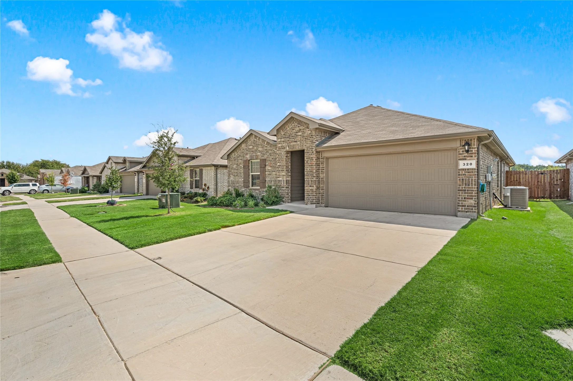 Single Family Residence For Sale in Parker County , 320 Sculptors Crossing, Springtown, Texas 76082, 4 Bedroom, 2 Bathroom, 2 Garage spaces, 1,980 Sqft, built in 2024, mls#21392444, Real Estate Agent in Springtown, Homes For Sale in Parker county, Homes For Sale in Springtown, Realtor in Springtown Texas, Real Estate Brokerage Independent Realty Texas, Luminita Cordes Realtor