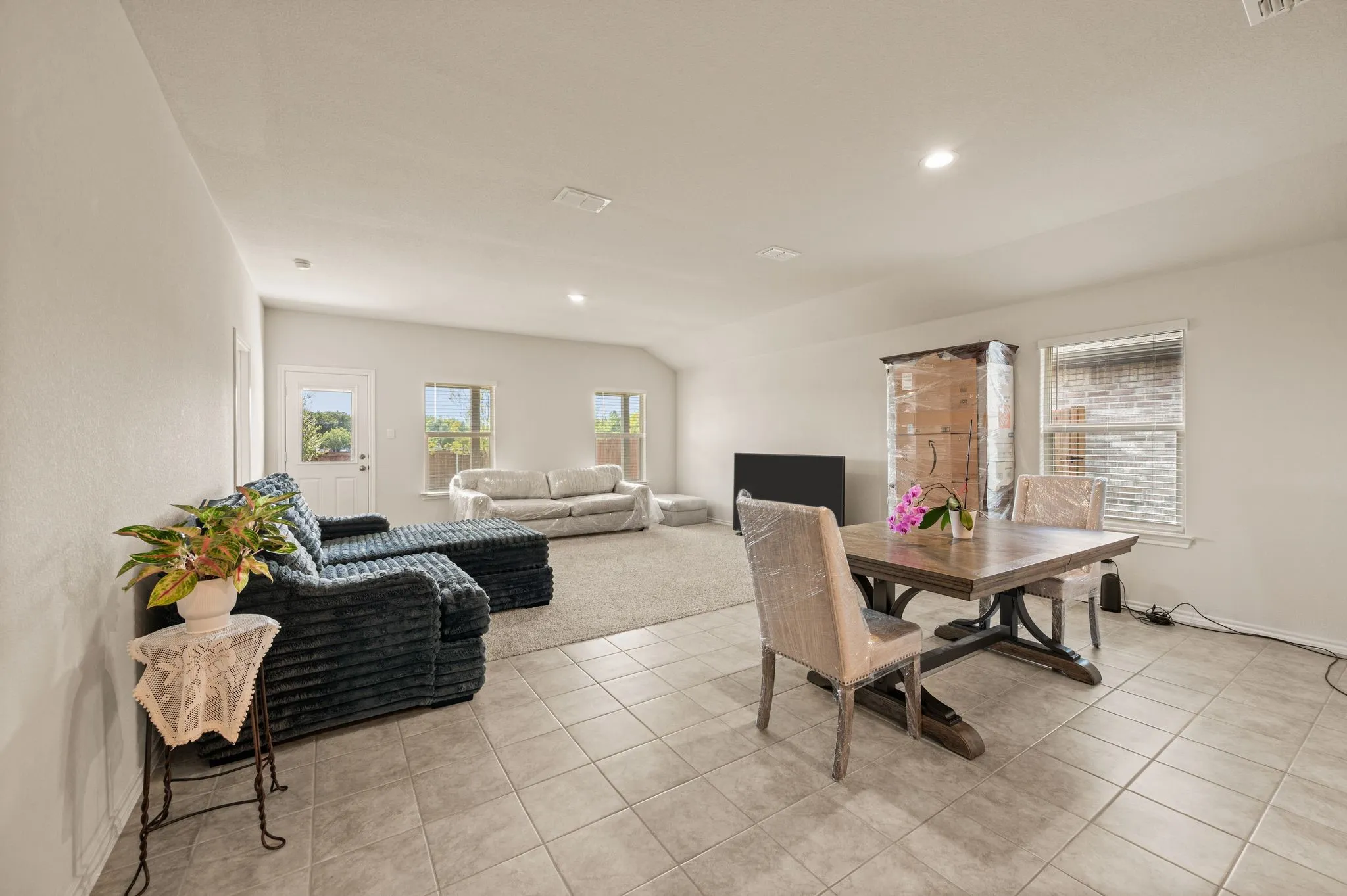 Single Family Residence For Sale in Parker County , 320 Sculptors Crossing, Springtown, Texas 76082, 4 Bedroom, 2 Bathroom, 2 Garage spaces, 1,980 Sqft, built in 2024, mls#21392444, Real Estate Agent in Springtown, Homes For Sale in Parker county, Homes For Sale in Springtown, Realtor in Springtown Texas, Real Estate Brokerage Independent Realty Texas, Luminita Cordes Realtor