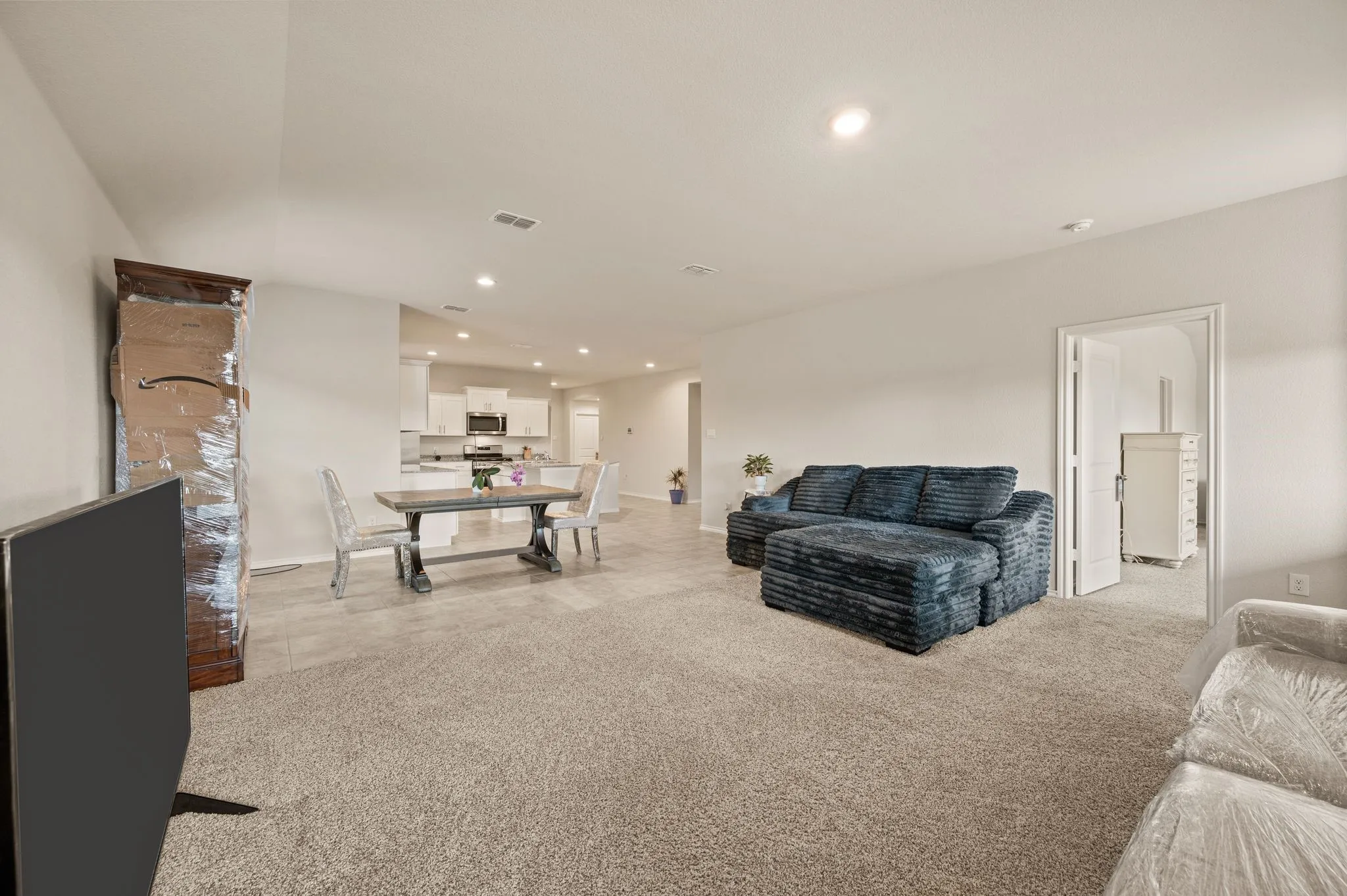 Single Family Residence For Sale in Parker County , 320 Sculptors Crossing, Springtown, Texas 76082, 4 Bedroom, 2 Bathroom, 2 Garage spaces, 1,980 Sqft, built in 2024, mls#21392444, Real Estate Agent in Springtown, Homes For Sale in Parker county, Homes For Sale in Springtown, Realtor in Springtown Texas, Real Estate Brokerage Independent Realty Texas, Luminita Cordes Realtor
