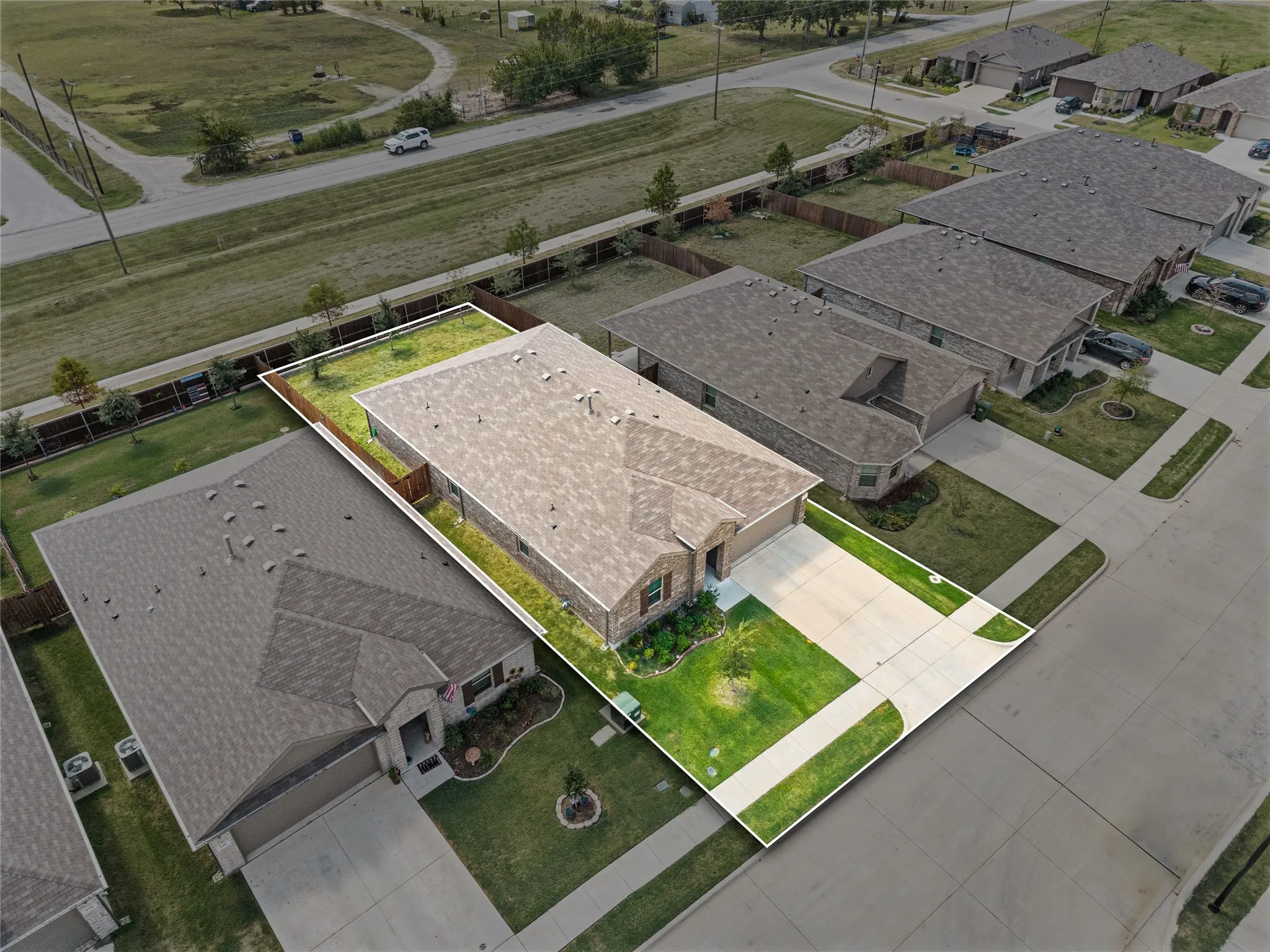 Single Family Residence For Sale in Parker County , 320 Sculptors Crossing, Springtown, Texas 76082, 4 Bedroom, 2 Bathroom, 2 Garage spaces, 1,980 Sqft, built in 2024, mls#21392444, Real Estate Agent in Springtown, Homes For Sale in Parker county, Homes For Sale in Springtown, Realtor in Springtown Texas, Real Estate Brokerage Independent Realty Texas, Luminita Cordes Realtor