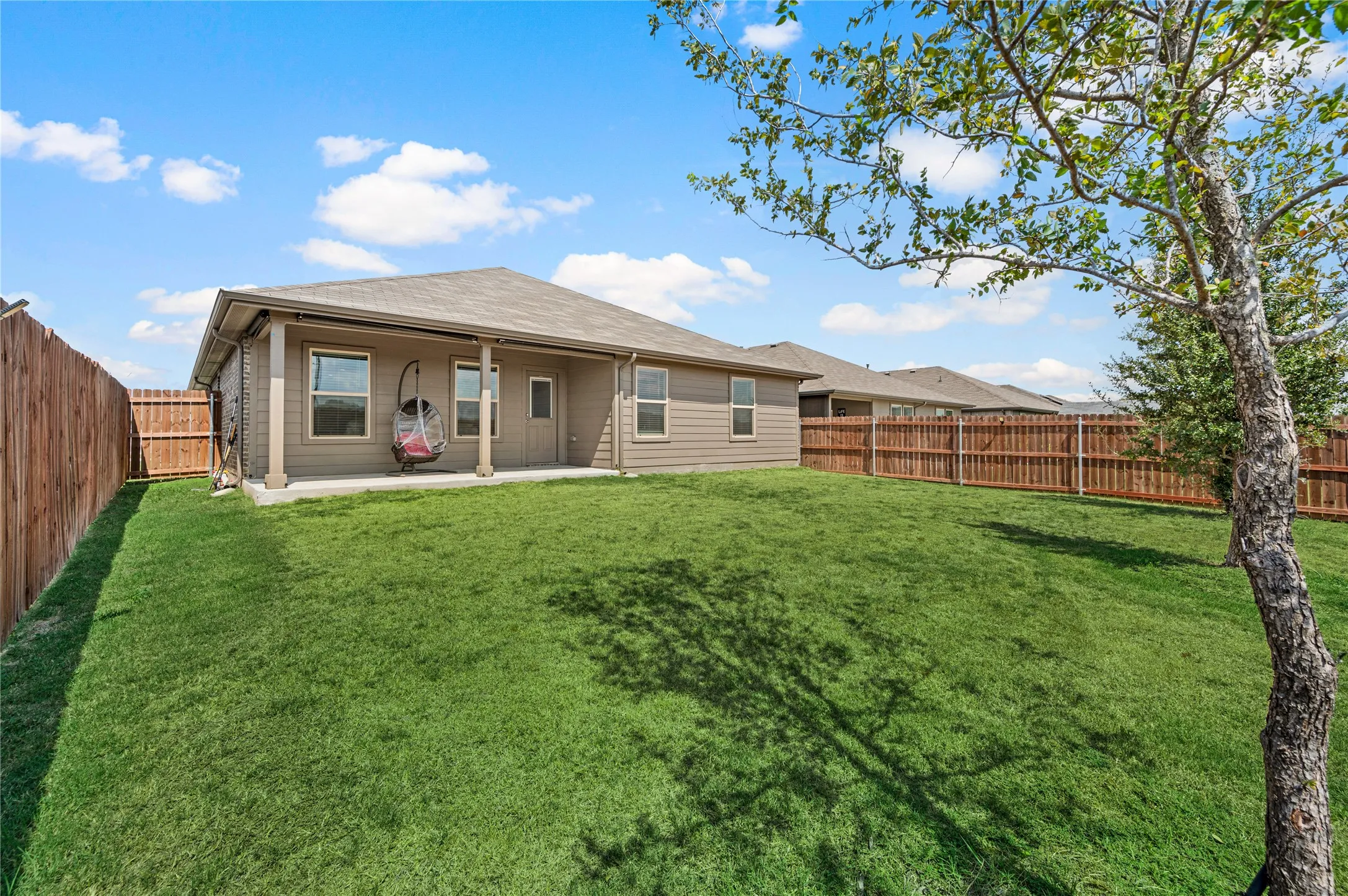 Single Family Residence For Sale in Parker County , 320 Sculptors Crossing, Springtown, Texas 76082, 4 Bedroom, 2 Bathroom, 2 Garage spaces, 1,980 Sqft, built in 2024, mls#21392444, Real Estate Agent in Springtown, Homes For Sale in Parker county, Homes For Sale in Springtown, Realtor in Springtown Texas, Real Estate Brokerage Independent Realty Texas, Luminita Cordes Realtor
