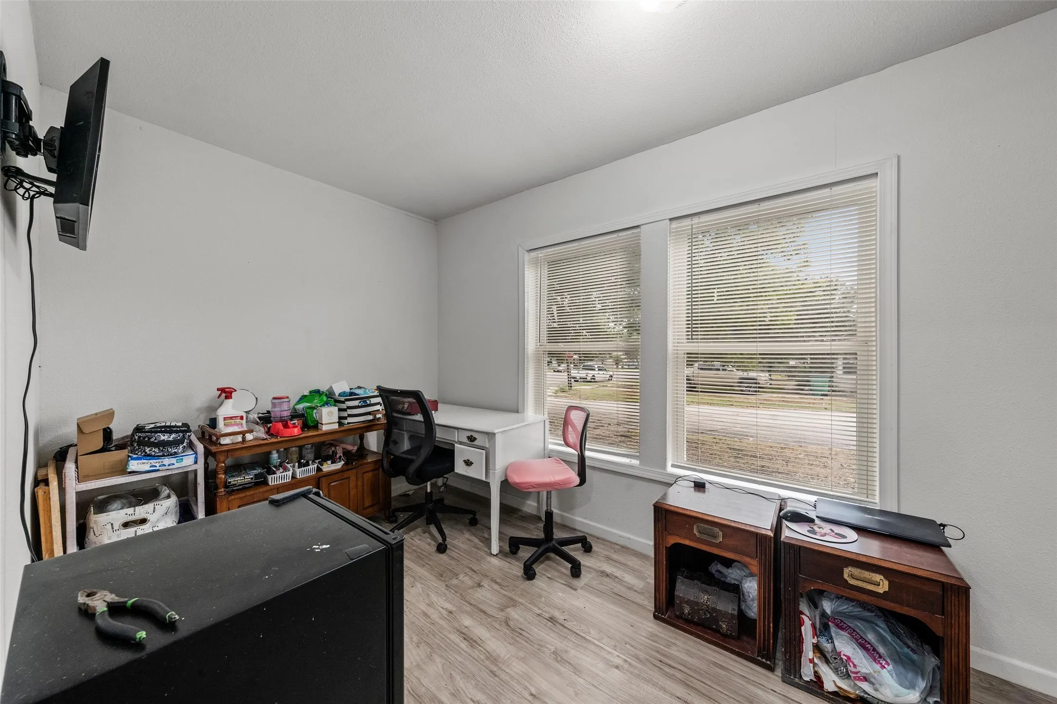 Single Family Residence For Sale in Mc Lennan County , 1401 Texas Avenue, Mart, Texas 76664, 3 Bedroom, 1 Bathroom, 1 Garage spaces, 1,404 Sqft, built in 1960, mls#21393370, Real Estate Agent in Mart, Homes For Sale in Mc Lennan county, Homes For Sale in Mart, Realtor in Mart Texas, Real Estate Brokerage Independent Realty Texas, Luminita Cordes Realtor