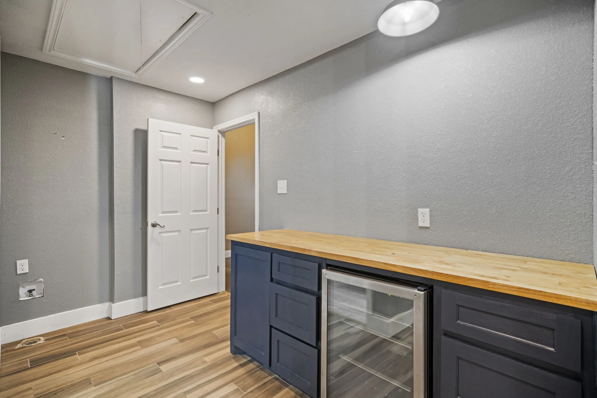 Single Family Residence For Sale in Ellis County , 767 Farrar Road, Waxahachie, Texas 75165, 4 Bedroom, 3 Bathroom, Garage spaces, 3,825 Sqft, built in 1998, mls#21393955, Real Estate Agent in Waxahachie, Homes For Sale in Ellis county, Homes For Sale in Waxahachie, Realtor in Waxahachie Texas, Real Estate Brokerage Independent Realty Texas, Luminita Cordes Realtor