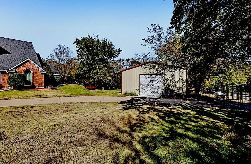 Single Family Residence For Sale in Ellis County , 767 Farrar Road, Waxahachie, Texas 75165, 4 Bedroom, 3 Bathroom, Garage spaces, 3,825 Sqft, built in 1998, mls#21393955, Real Estate Agent in Waxahachie, Homes For Sale in Ellis county, Homes For Sale in Waxahachie, Realtor in Waxahachie Texas, Real Estate Brokerage Independent Realty Texas, Luminita Cordes Realtor