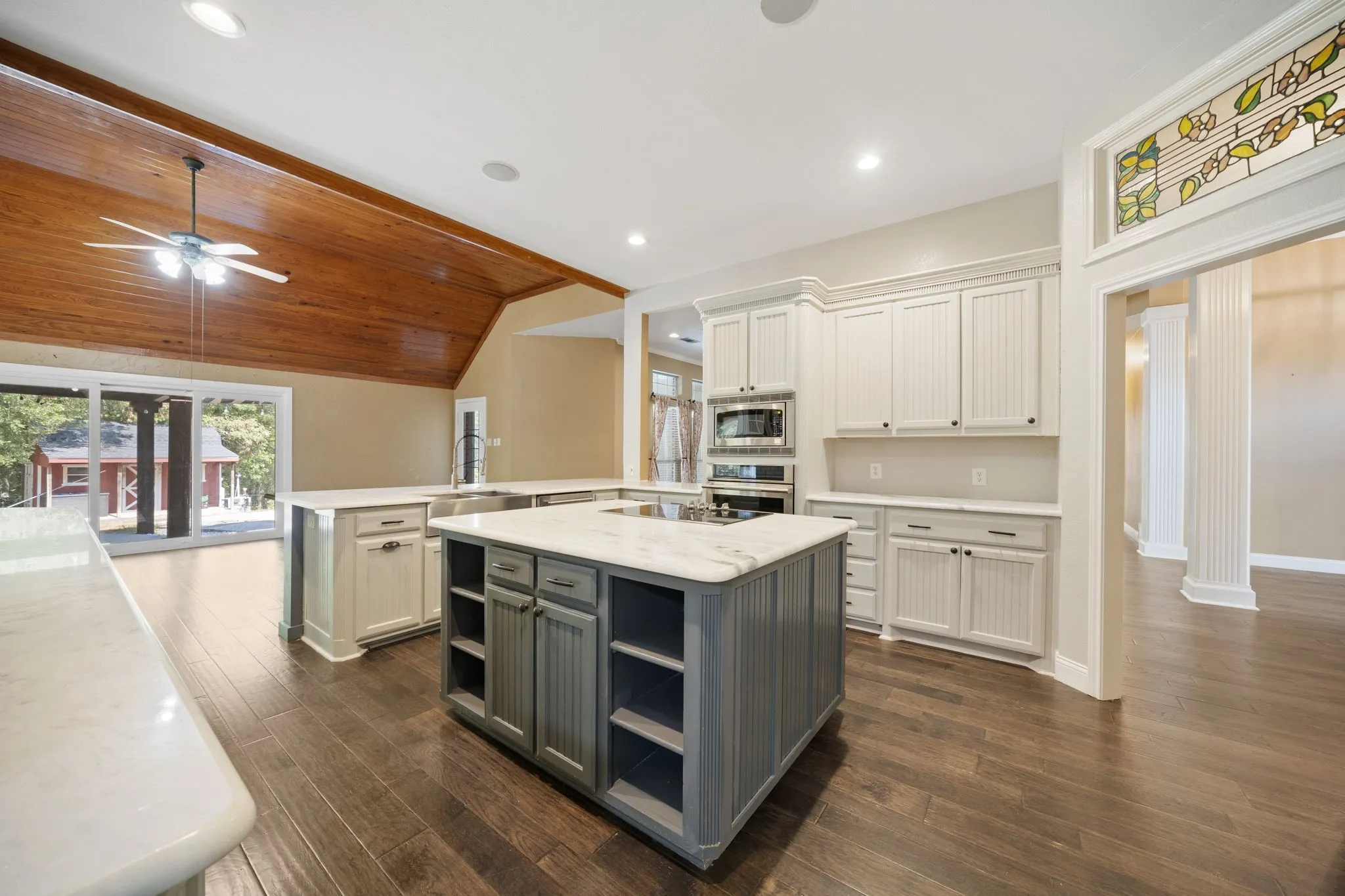 Single Family Residence For Sale in Ellis County , 767 Farrar Road, Waxahachie, Texas 75165, 4 Bedroom, 3 Bathroom, Garage spaces, 3,825 Sqft, built in 1998, mls#21393955, Real Estate Agent in Waxahachie, Homes For Sale in Ellis county, Homes For Sale in Waxahachie, Realtor in Waxahachie Texas, Real Estate Brokerage Independent Realty Texas, Luminita Cordes Realtor