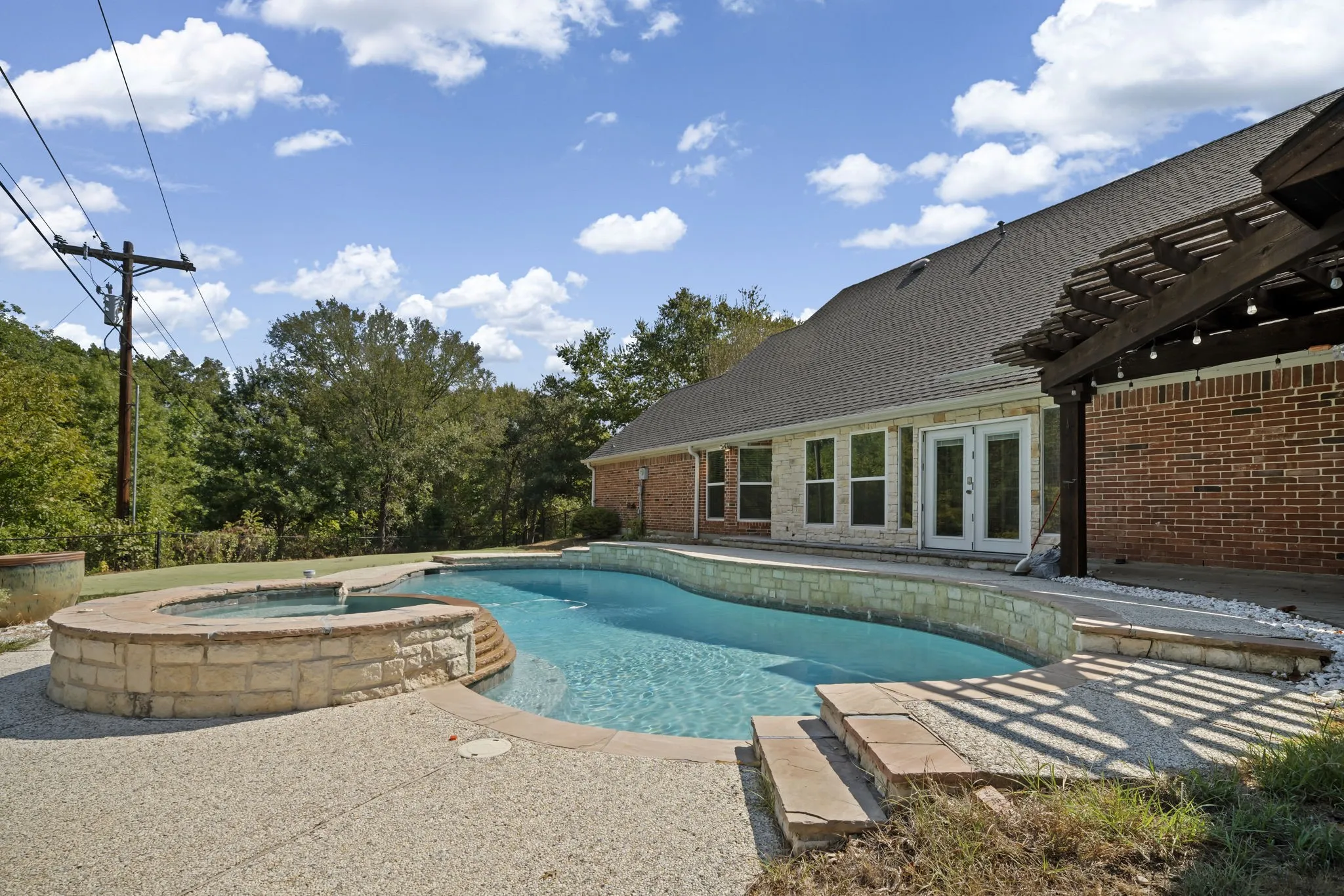 Single Family Residence For Sale in Ellis County , 767 Farrar Road, Waxahachie, Texas 75165, 4 Bedroom, 3 Bathroom, Garage spaces, 3,825 Sqft, built in 1998, mls#21393955, Real Estate Agent in Waxahachie, Homes For Sale in Ellis county, Homes For Sale in Waxahachie, Realtor in Waxahachie Texas, Real Estate Brokerage Independent Realty Texas, Luminita Cordes Realtor
