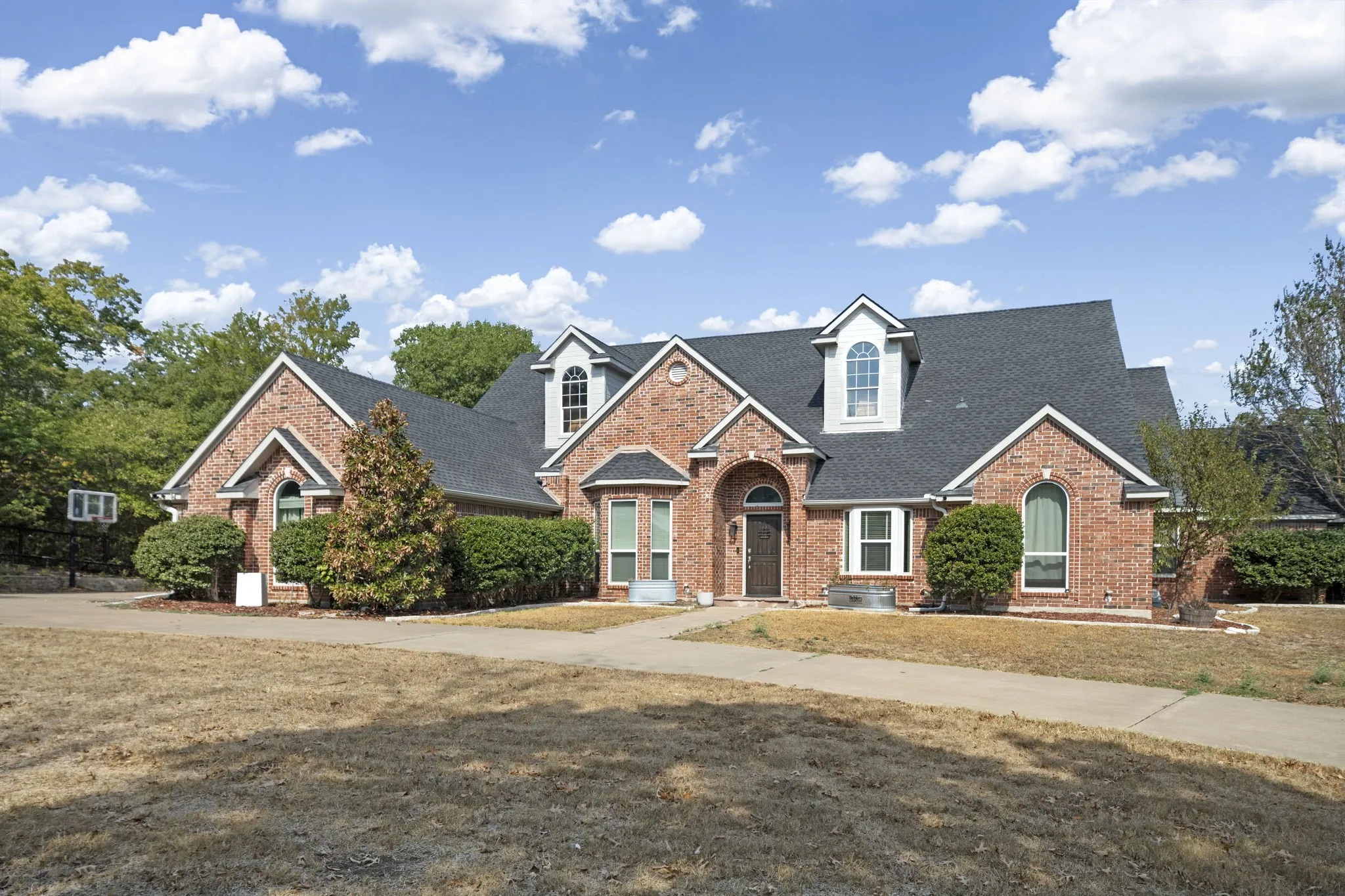 Single Family Residence For Sale