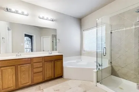 Townhouse For Rent in Collin County , 6833 Cortona Lane, Frisco, Texas 75034, 2 Bedroom, 3 Bathroom, 2 Garage spaces, 1,881 Sqft, built in 2007, mls#21395353, Real Estate Agent in Frisco, Homes For Rent in Collin county, Homes For Rent in Frisco, Realtor in Frisco Texas, Real Estate Brokerage Independent Realty Texas, Luminita Cordes Realtor