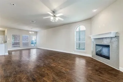 Townhouse For Rent in Collin County , 6833 Cortona Lane, Frisco, Texas 75034, 2 Bedroom, 3 Bathroom, 2 Garage spaces, 1,881 Sqft, built in 2007, mls#21395353, Real Estate Agent in Frisco, Homes For Rent in Collin county, Homes For Rent in Frisco, Realtor in Frisco Texas, Real Estate Brokerage Independent Realty Texas, Luminita Cordes Realtor
